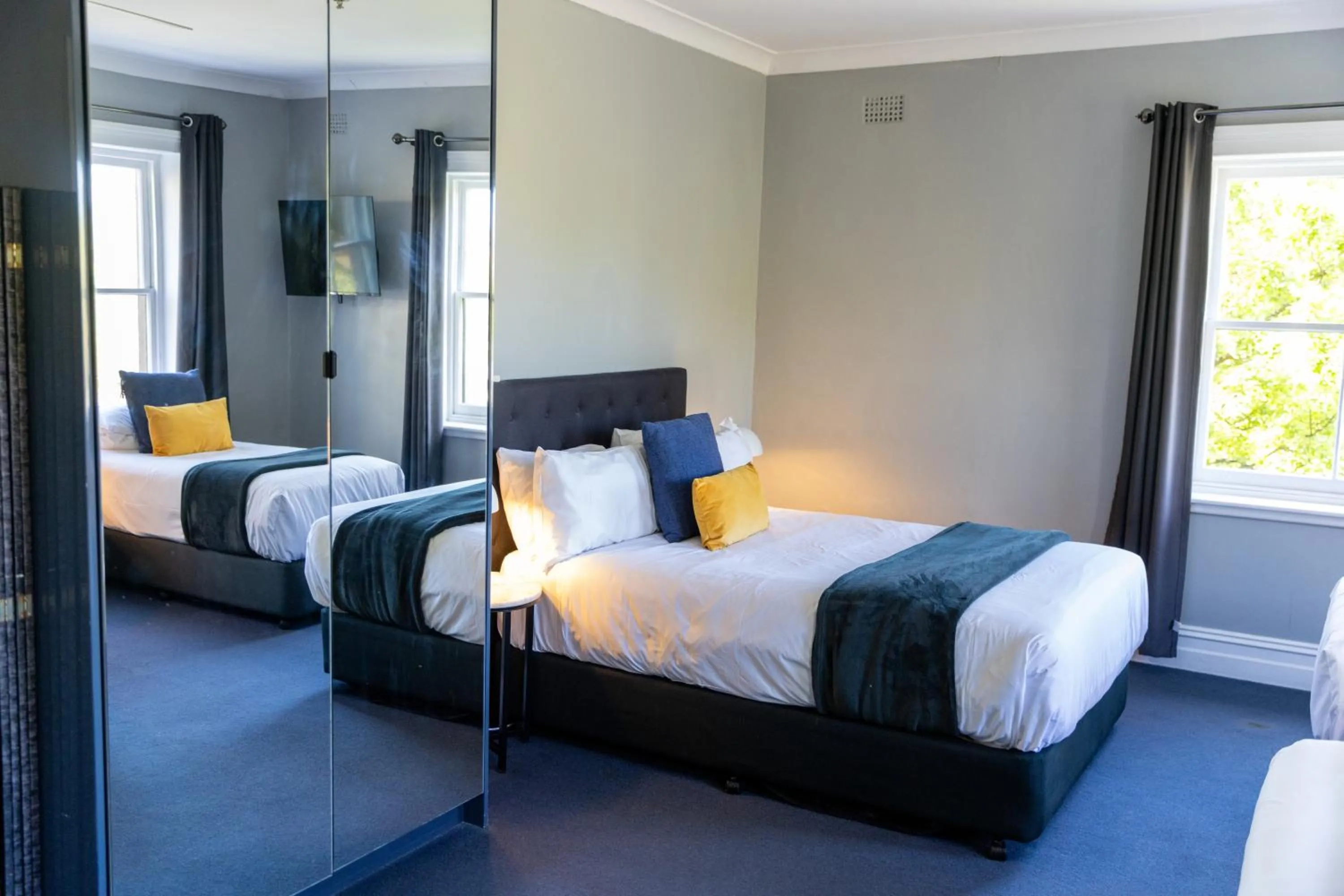 Bed in Bayswater Boutique Lodge - Potts Point