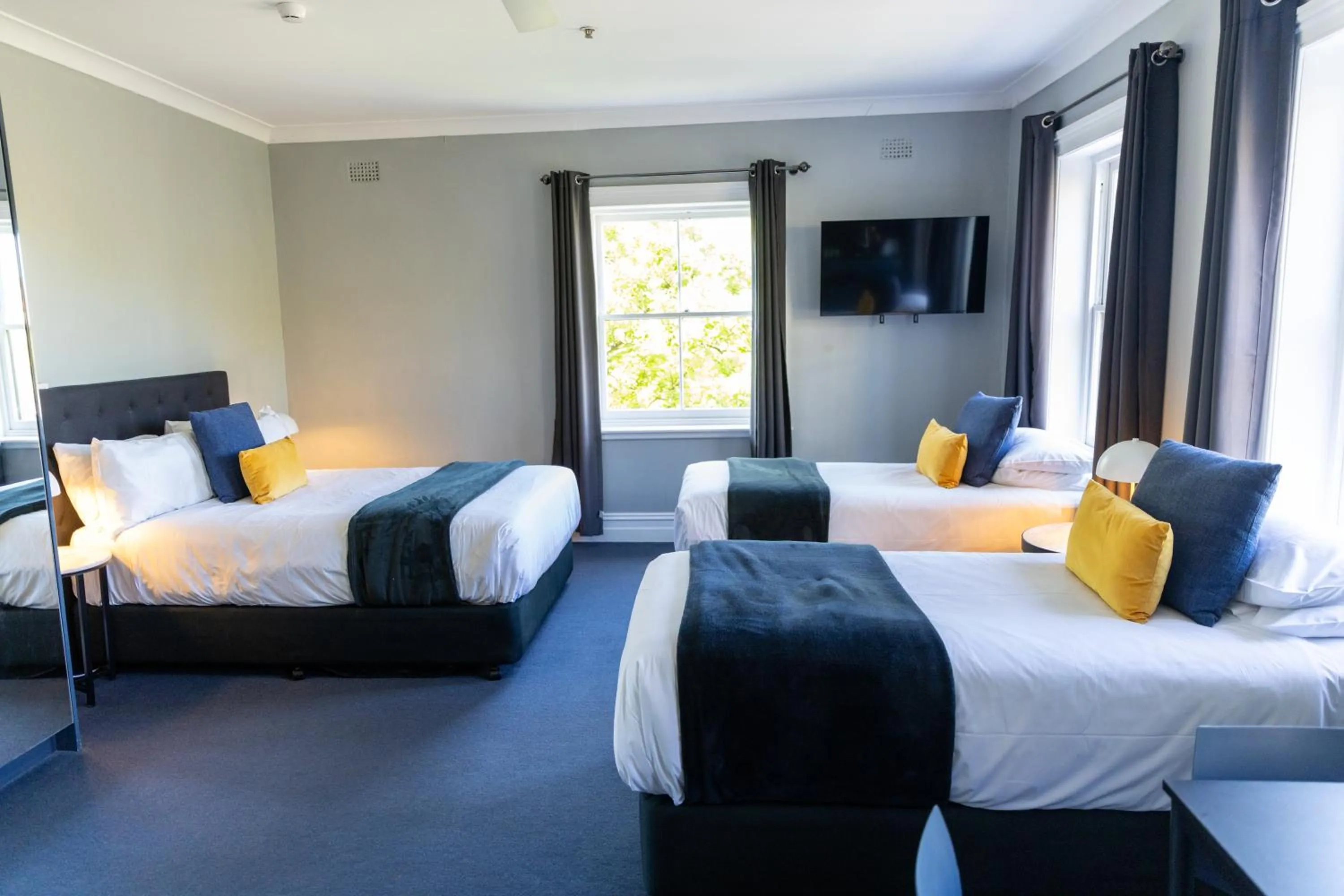 Bed in Bayswater Boutique Lodge - Potts Point