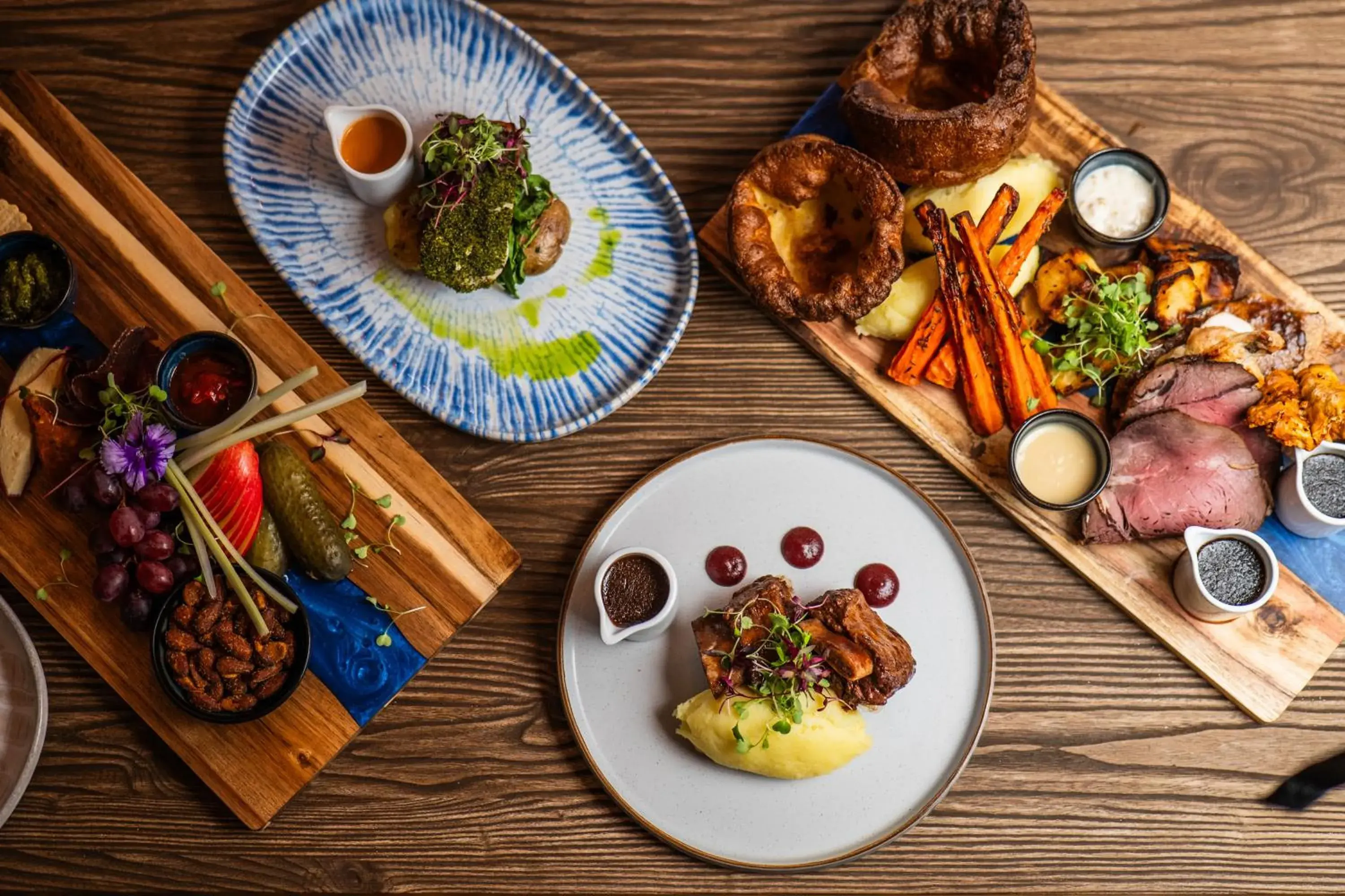 Restaurant/places to eat in Delmont Hotel & View Restaurant Restaurant/places to eat in Delmont Hotel & View Restaurant