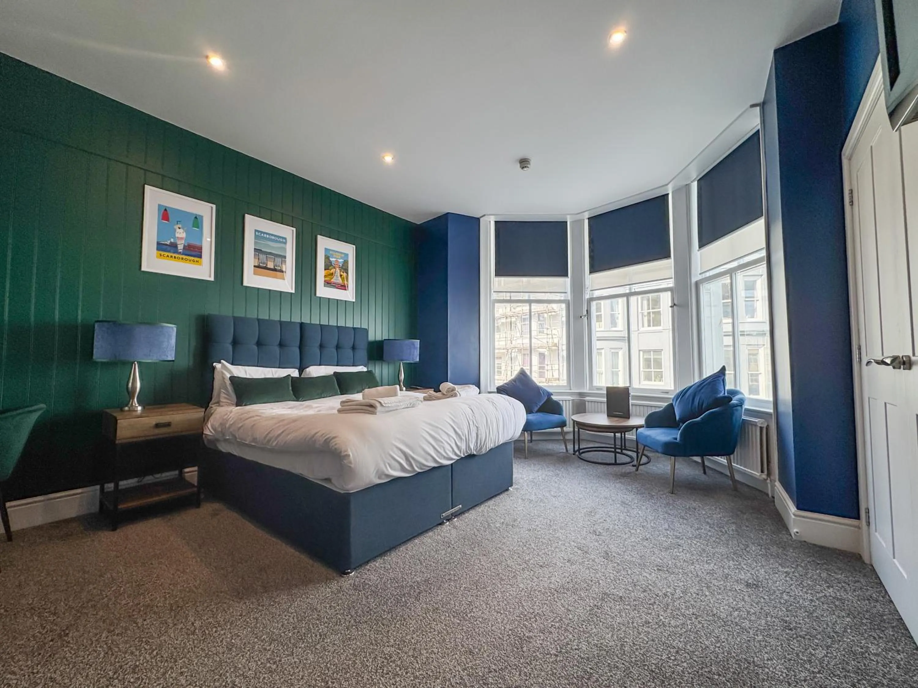 Bedroom, Bed in Delmont Hotel & View Restaurant