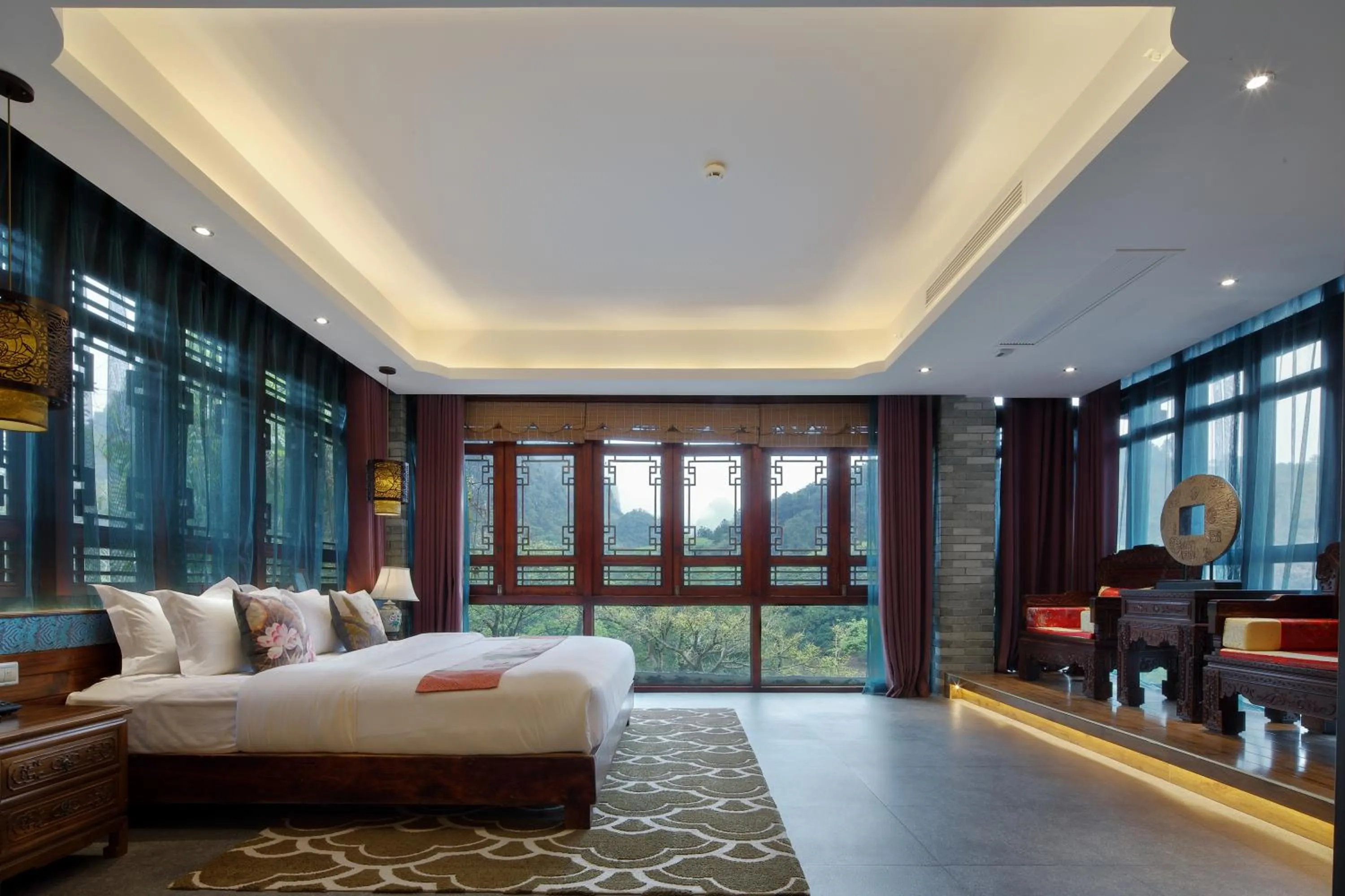 Photo of the whole room, Bed in Li River Resort