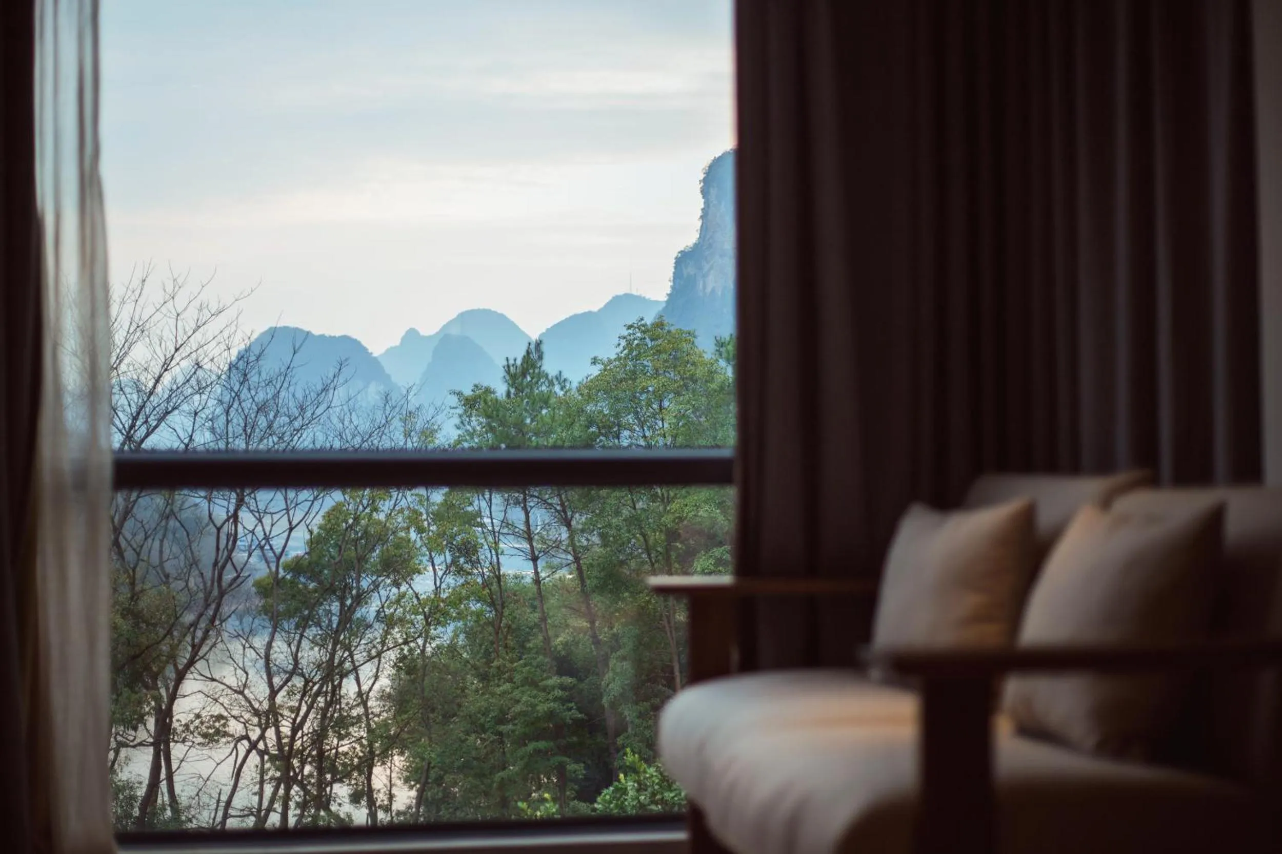 Seating area in Li River Resort