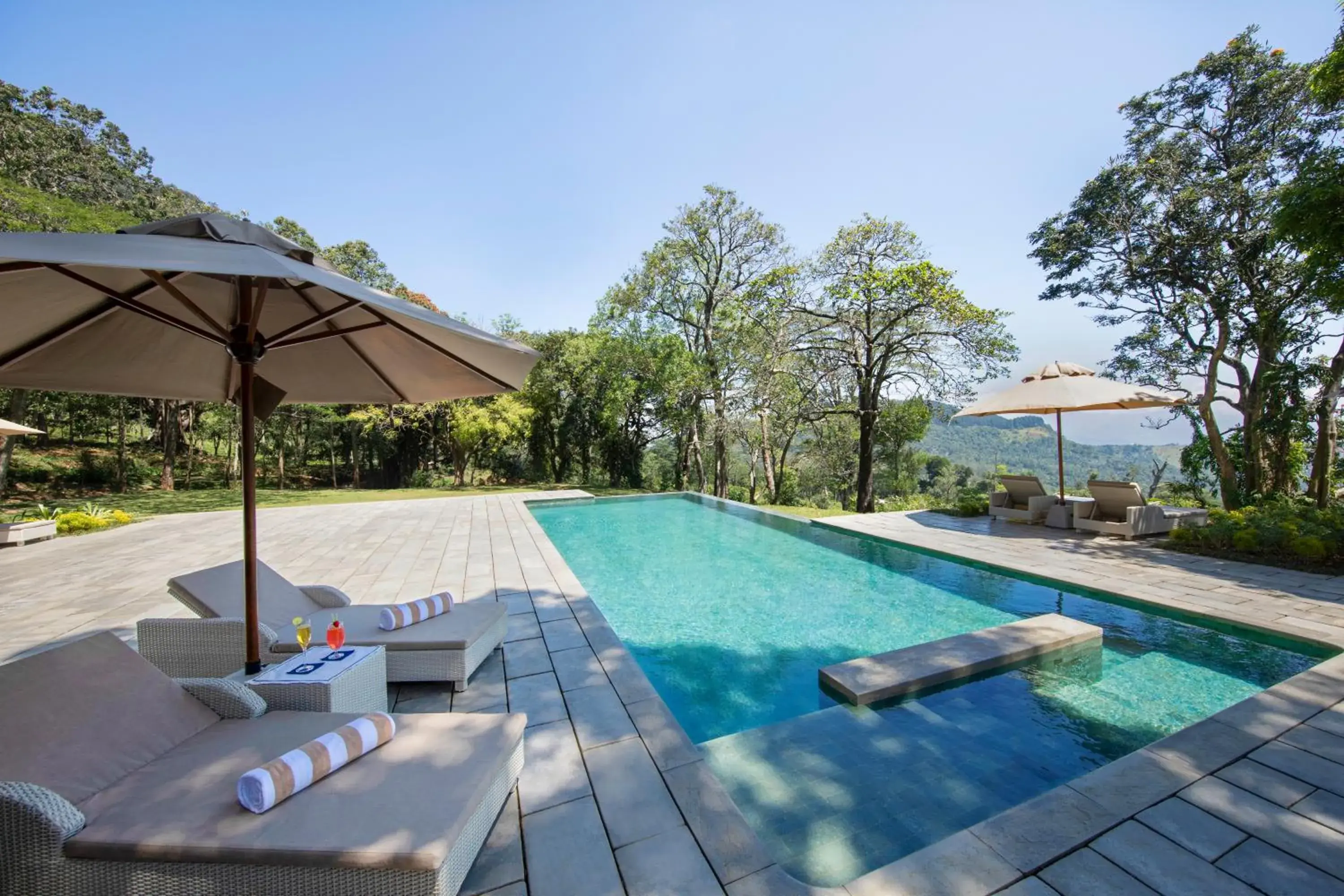 Mountain view in W15 Hanthana Estate Kandy Mountain view in W15 Hanthana Estate Kandy