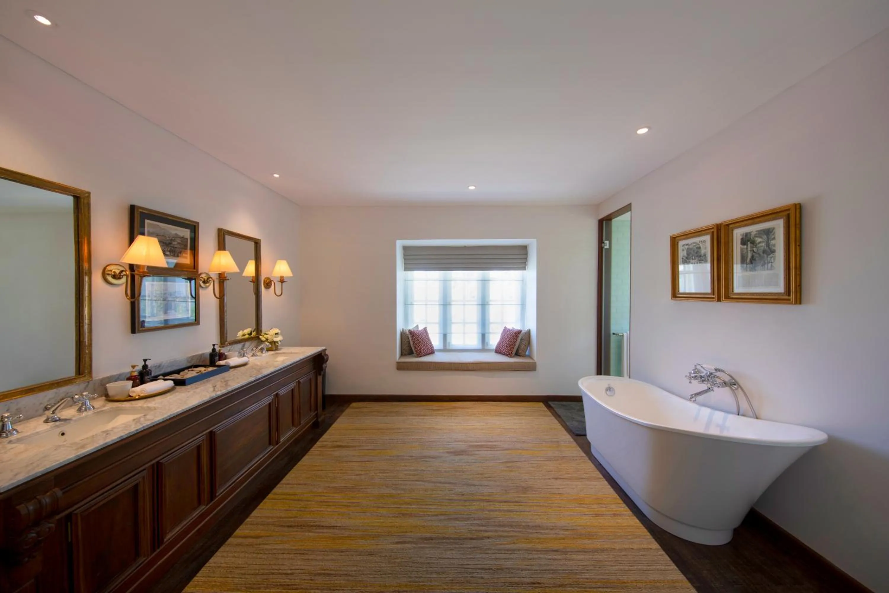 Bathroom in W15 Hanthana Estate Kandy