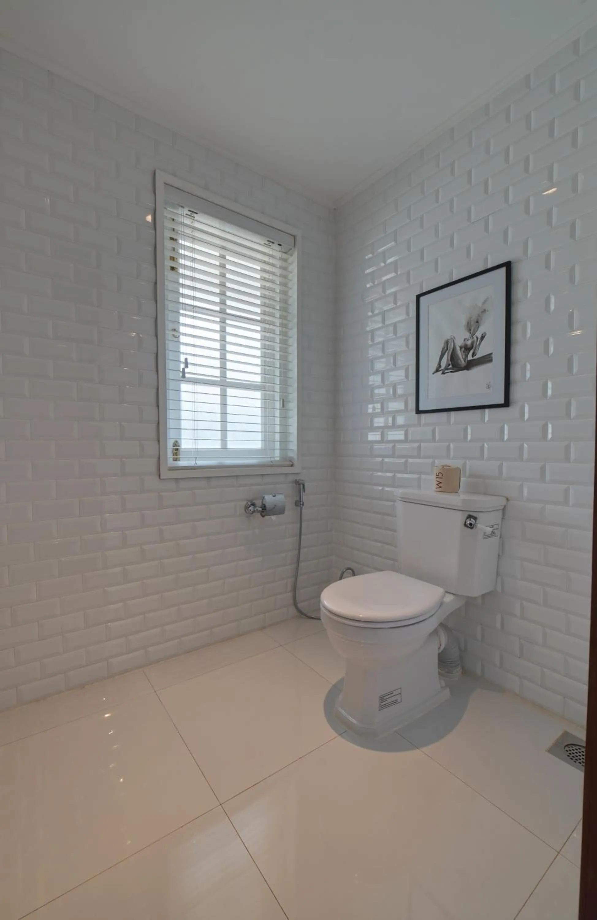 Bathroom in W15 Hanthana Estate Kandy