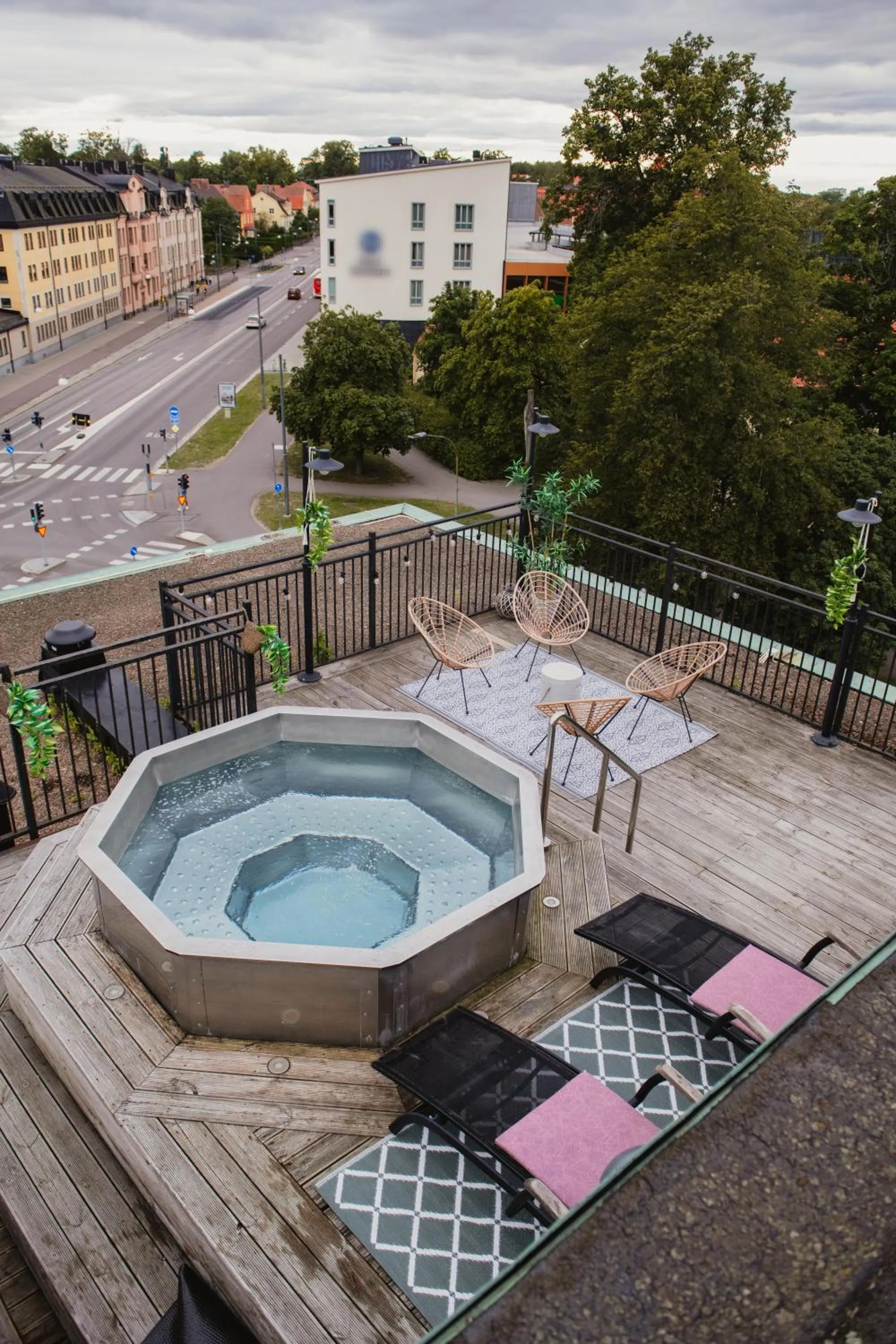 Swimming pool in Home Hotel Slottsparken