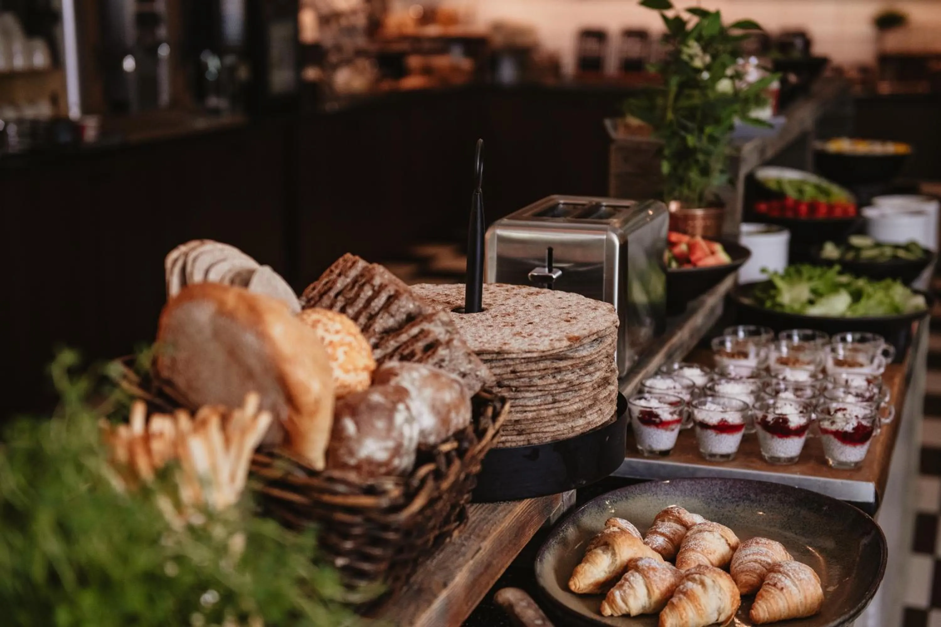 Breakfast in Home Hotel Slottsparken
