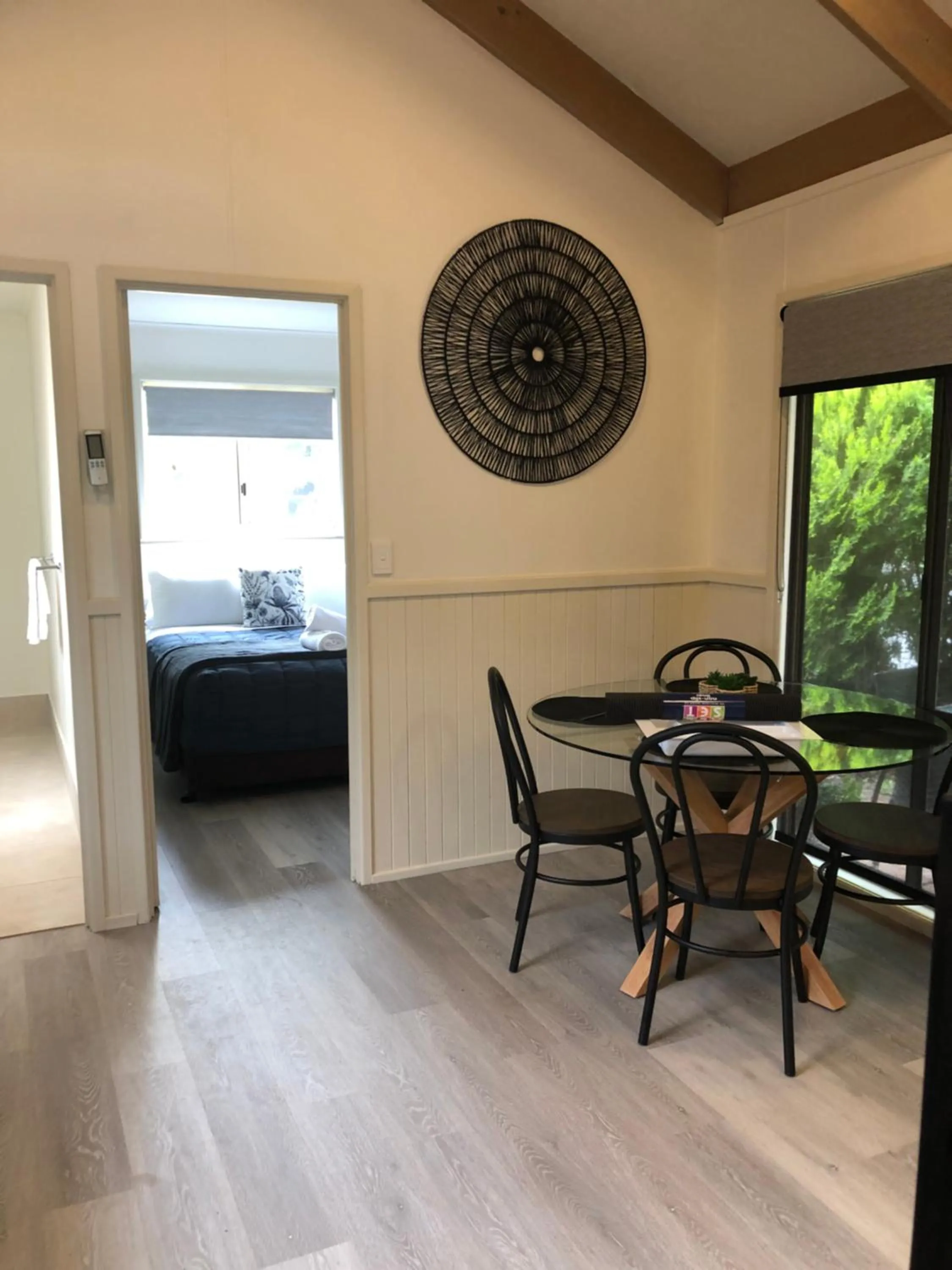 Dining area in Armidale Tourist Park