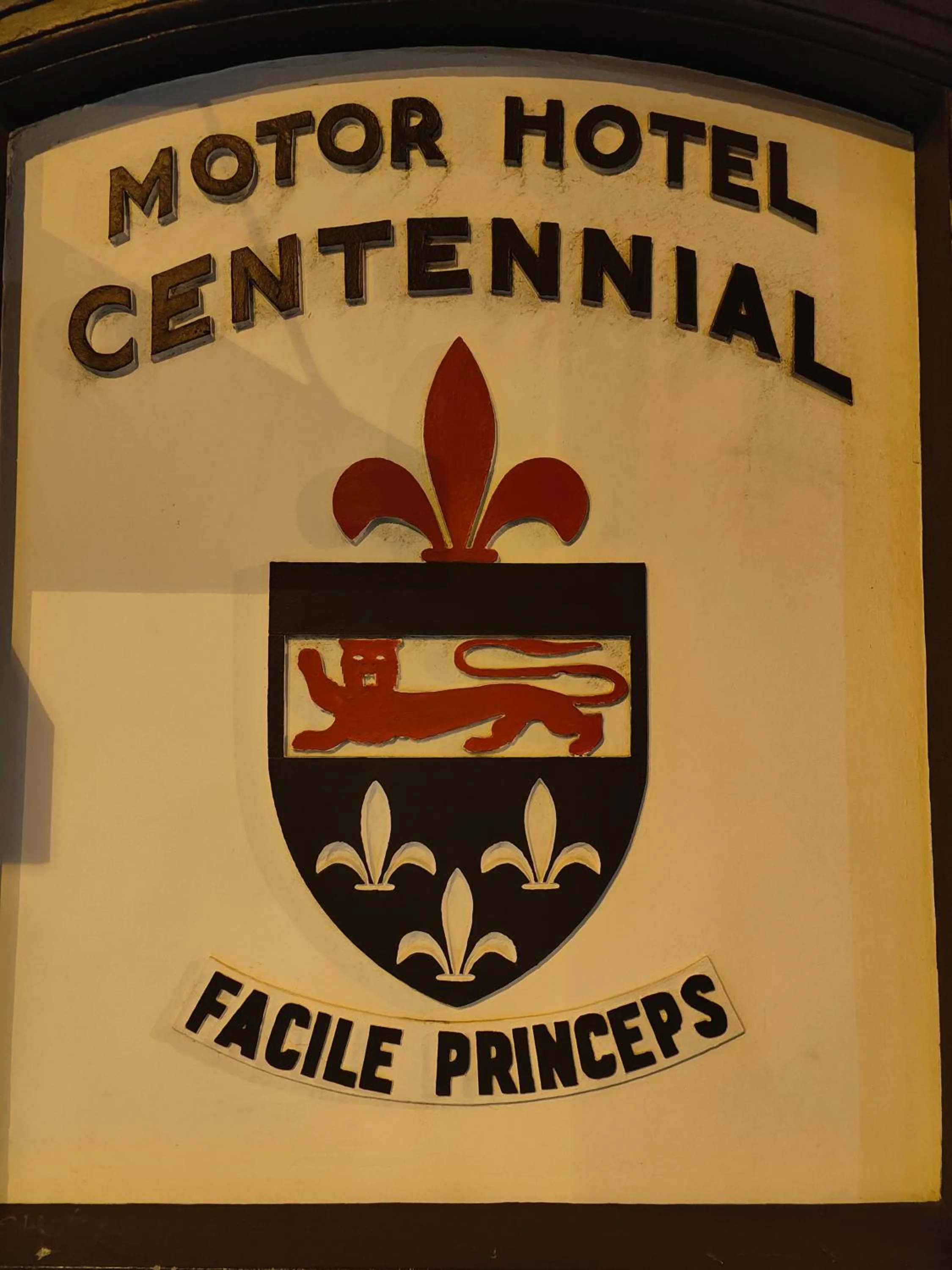 Property building in Centennial Inn on Bathurst