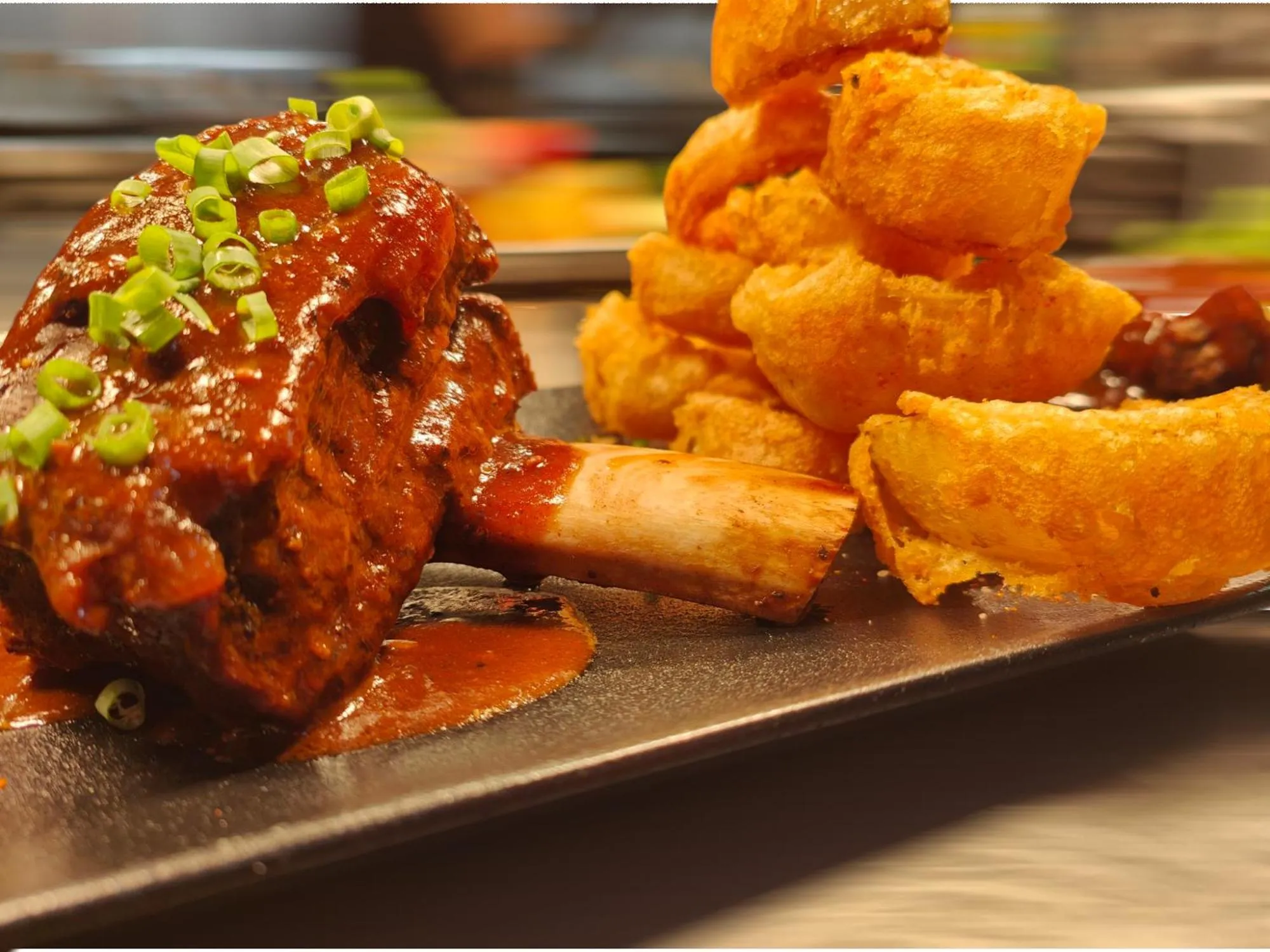 Restaurant/places to eat in Centennial Inn on Bathurst