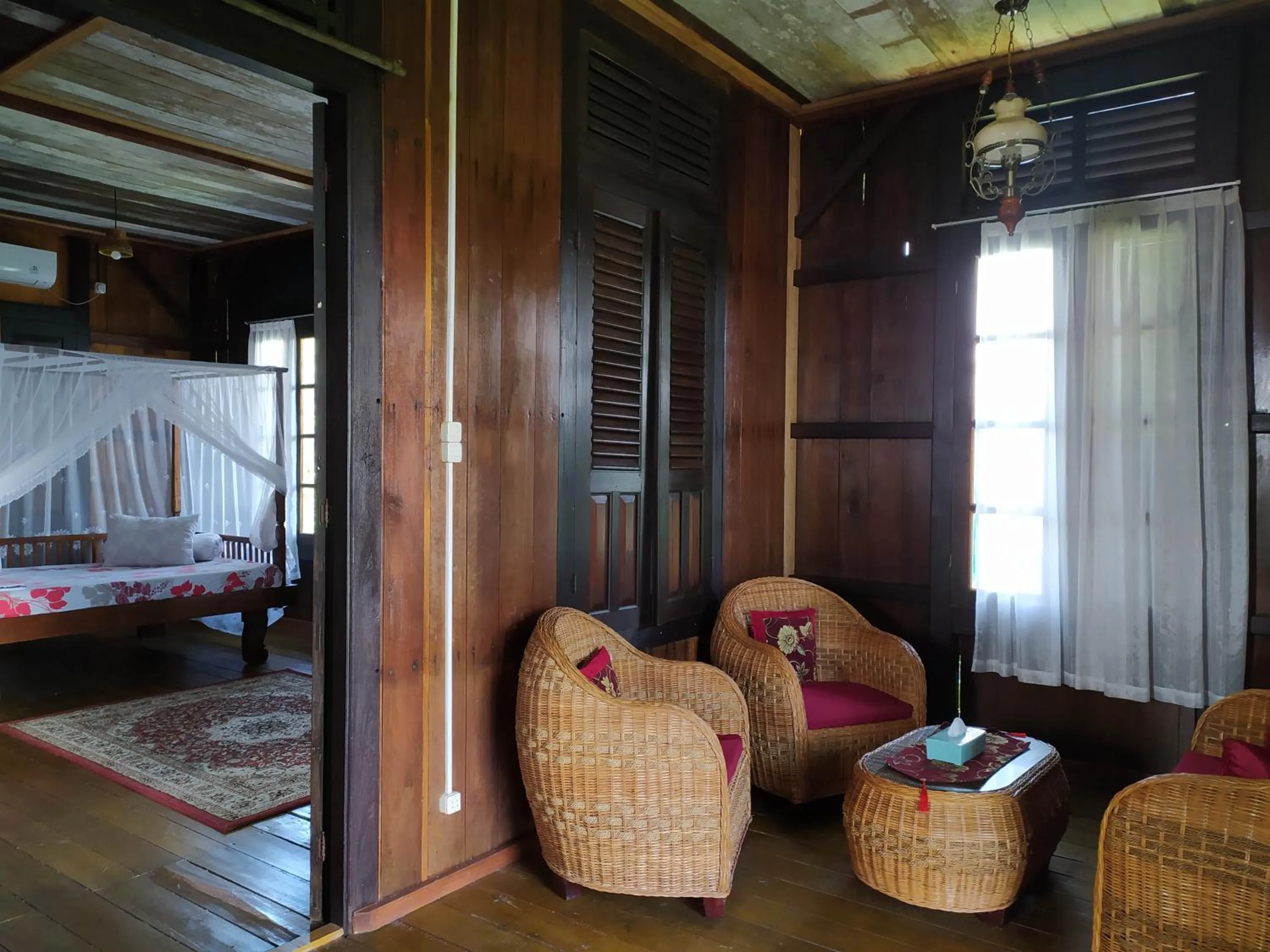 Seating area in Rock and Wreck Dive Resort