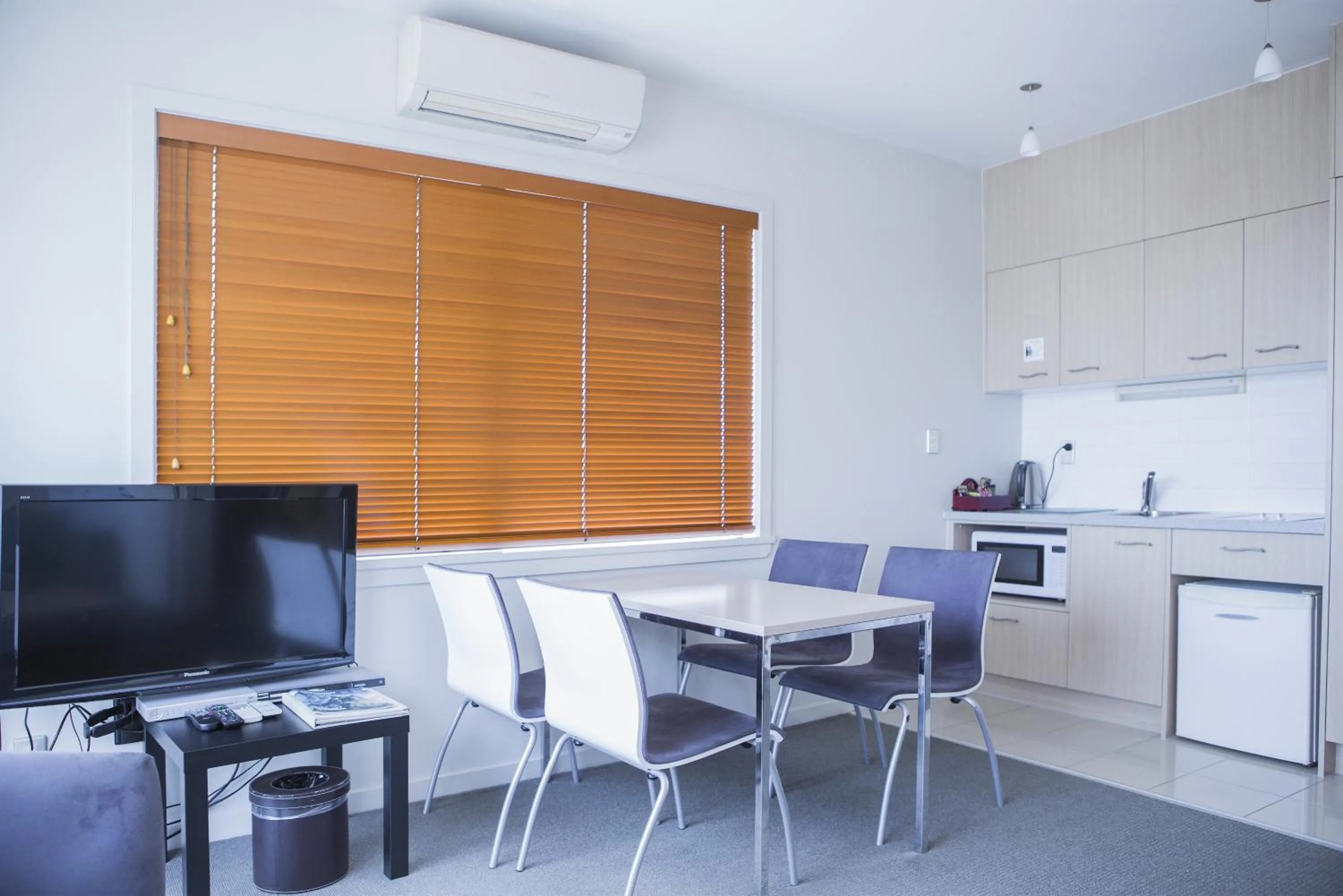 Living room in Waves