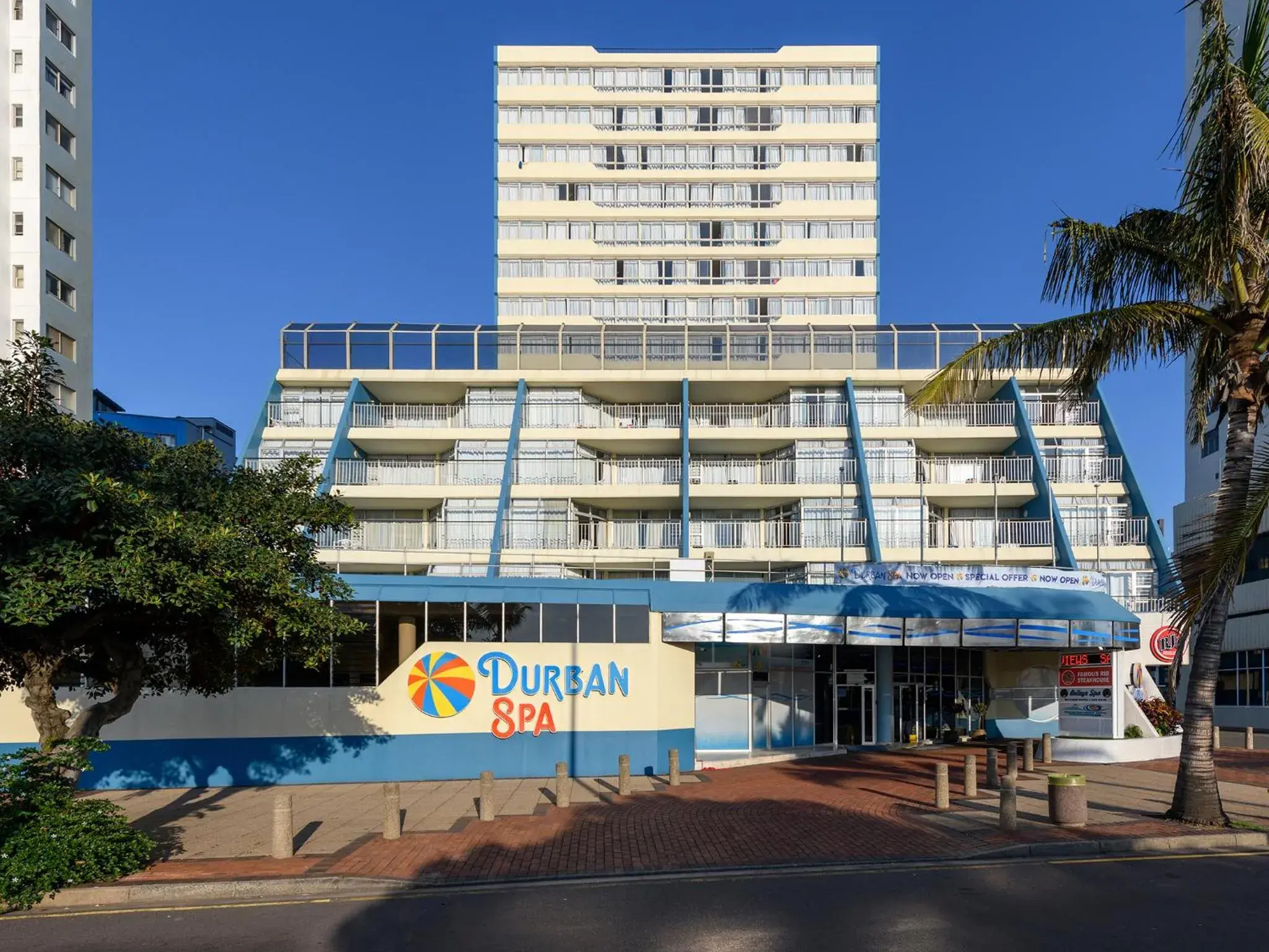 Property building in Durban Spa Property building in Durban Spa