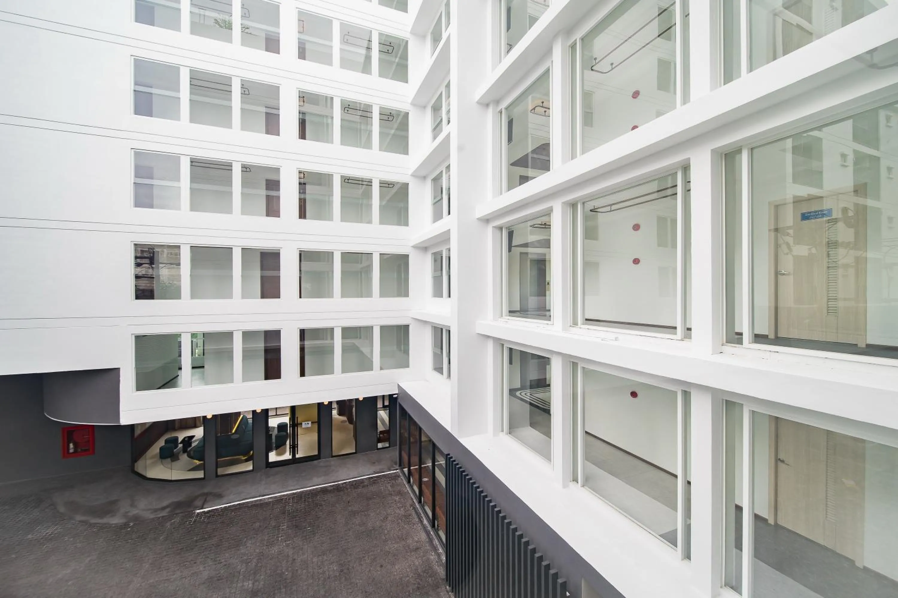 Property building in Hotel Amber Sukhumvit 85