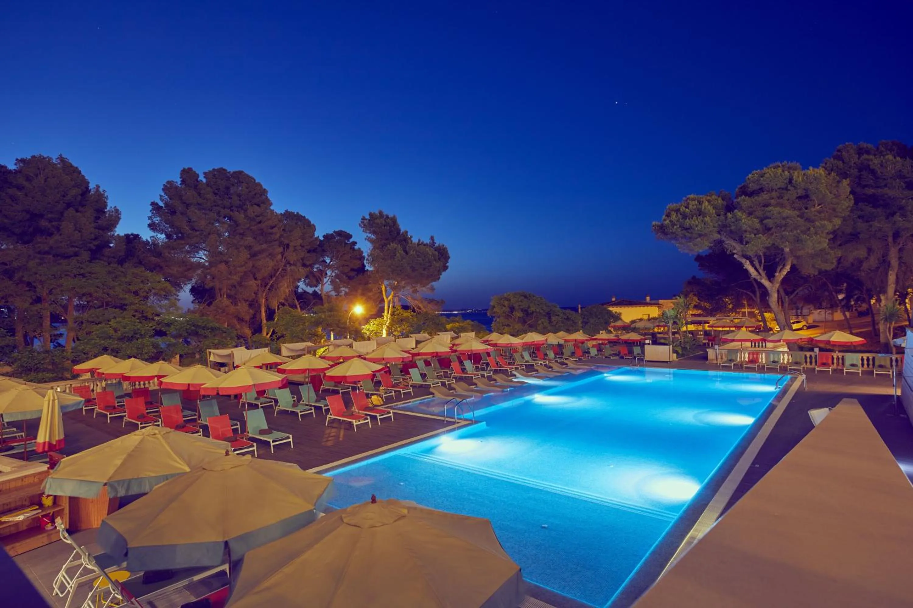 Swimming pool in Dreams Calvia Mallorca