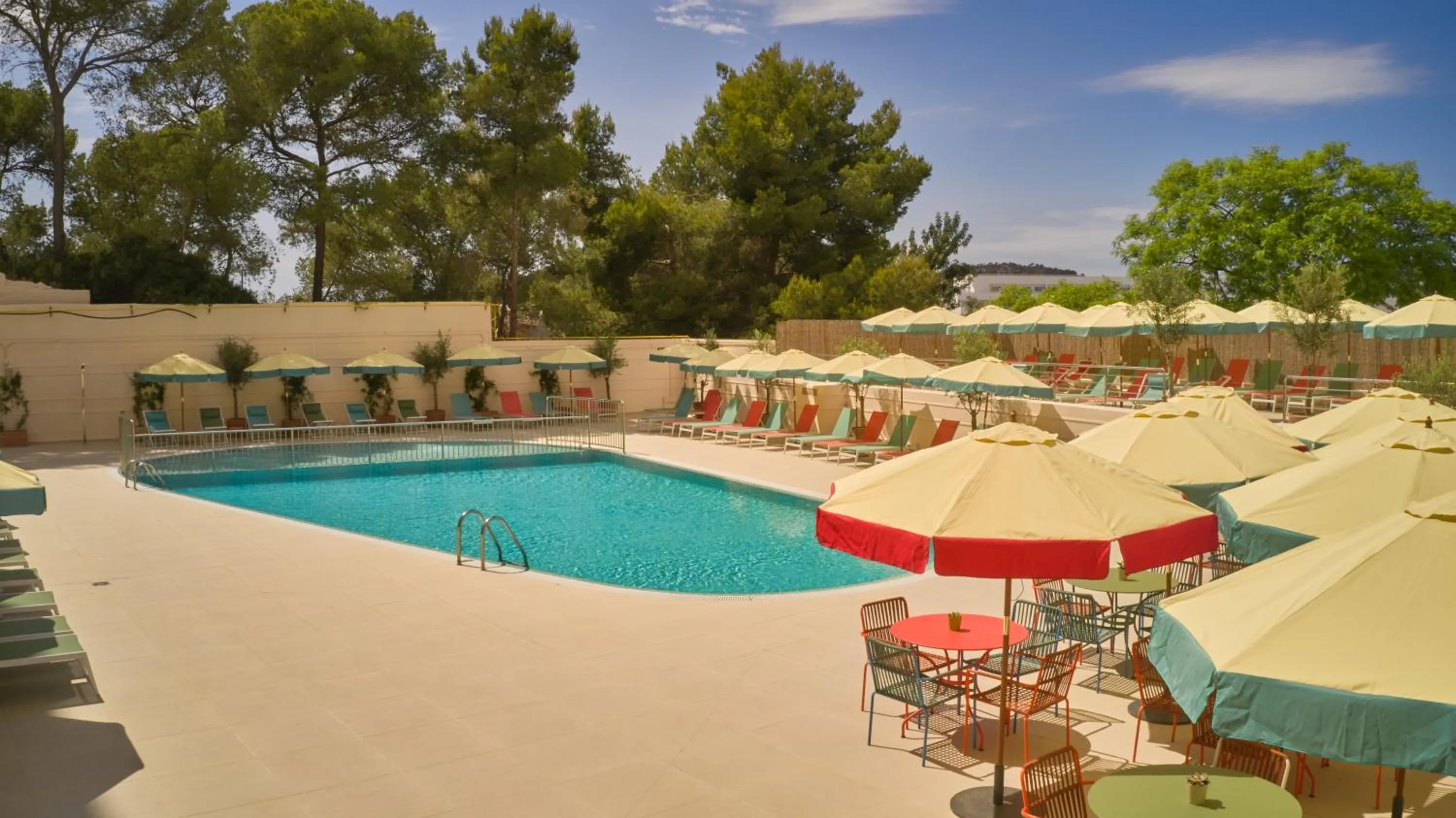 Swimming pool in Dreams Calvia Mallorca