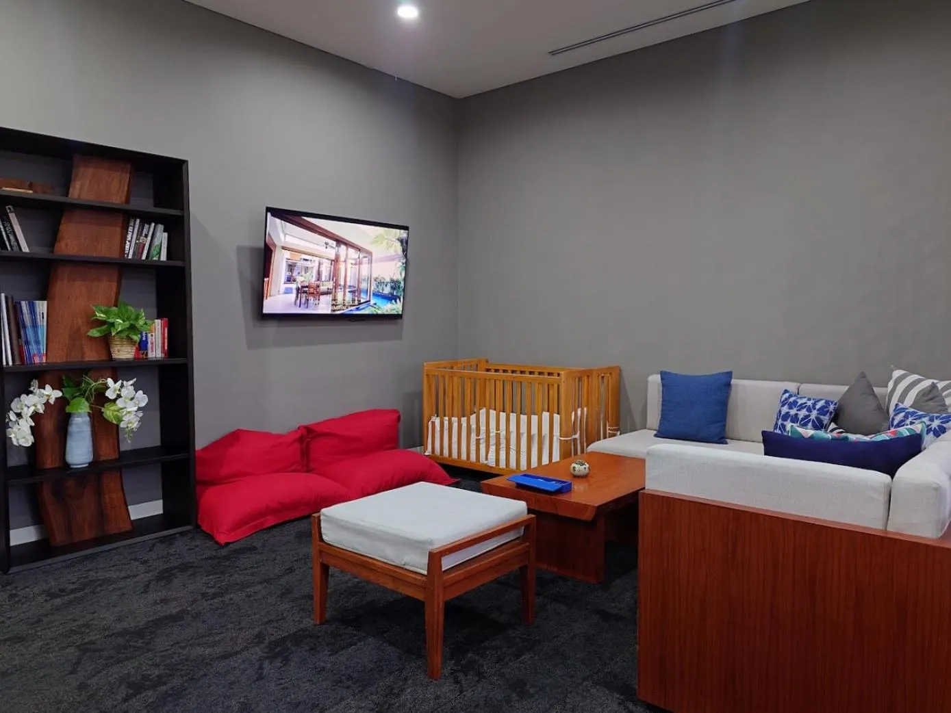 Communal lounge/ TV room in Anantara Vacation Club Mai Khao Phuket