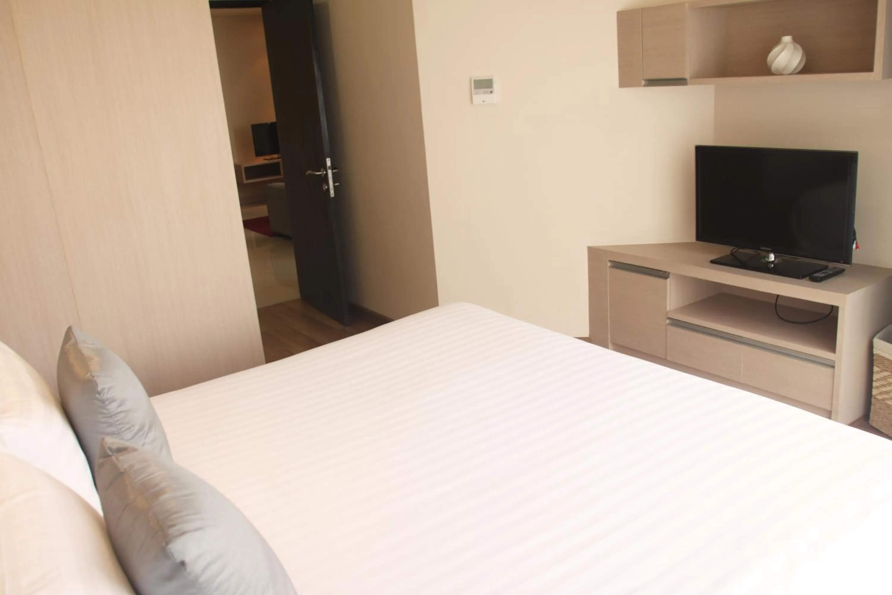 Bed in Park Village Rama II