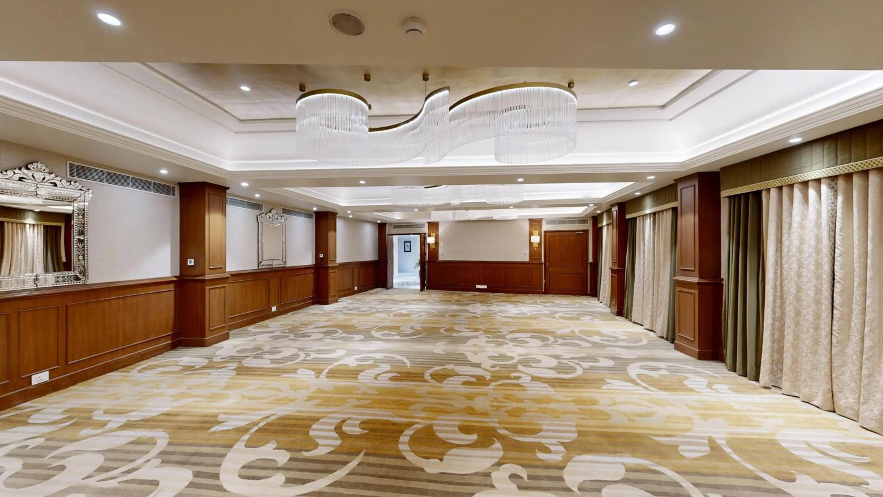 Banquet/Function facilities, Bed in Namah Nainital, a member of Radisson Individuals Retreats