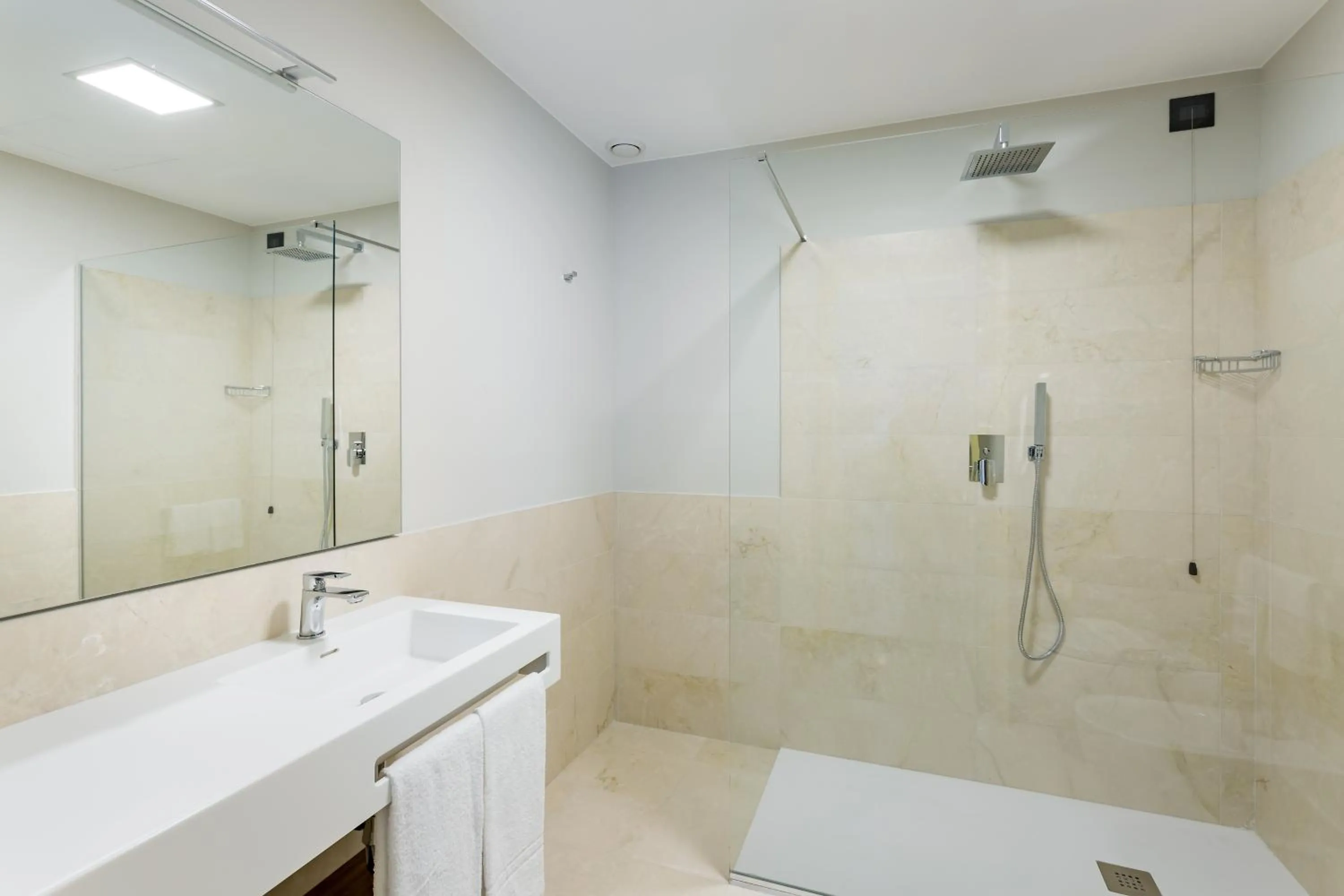 Toilet in Room Of Andrea Hotel