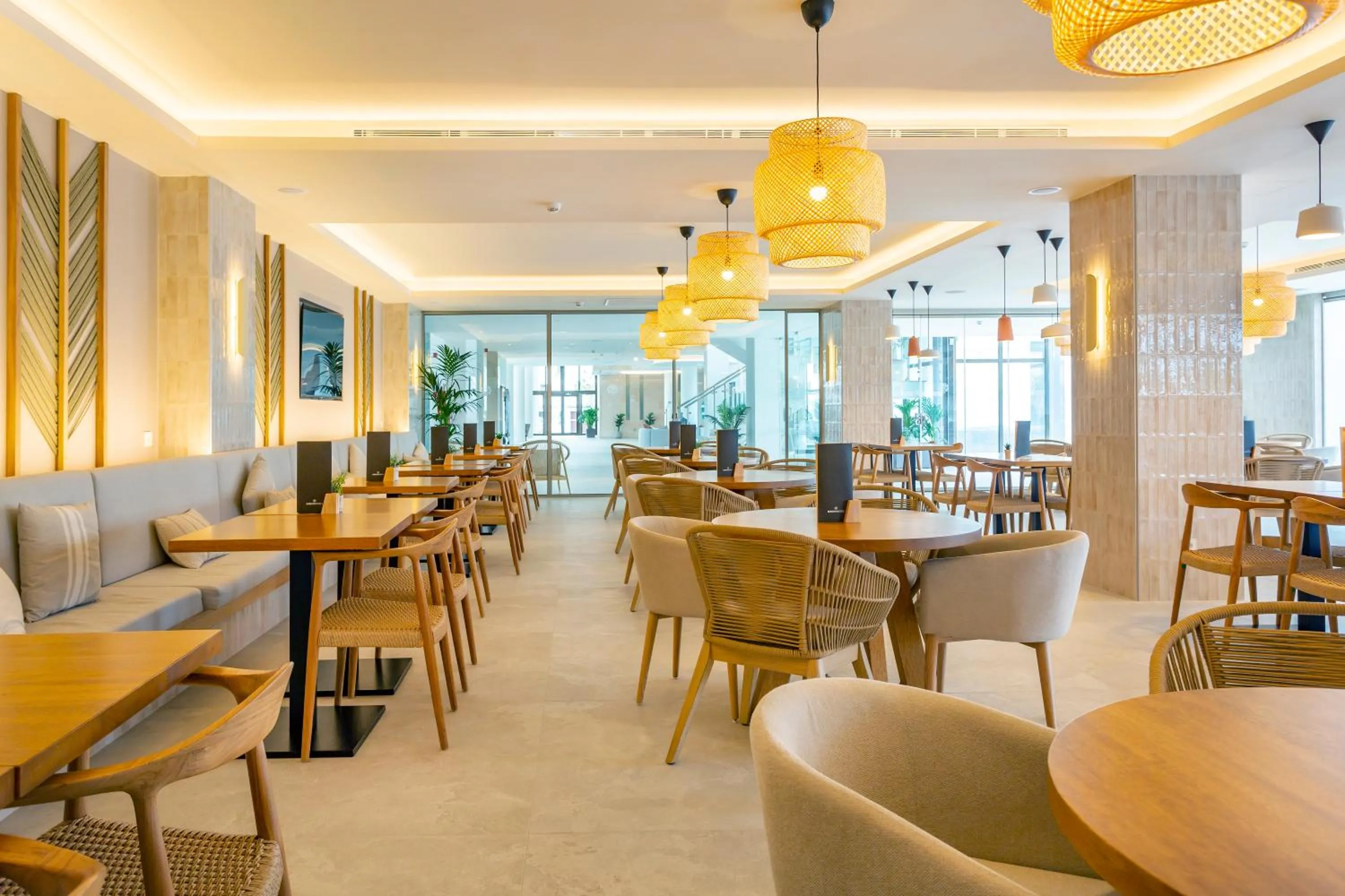 Restaurant/places to eat in Bordoy Alcudia Bay - Adults Only