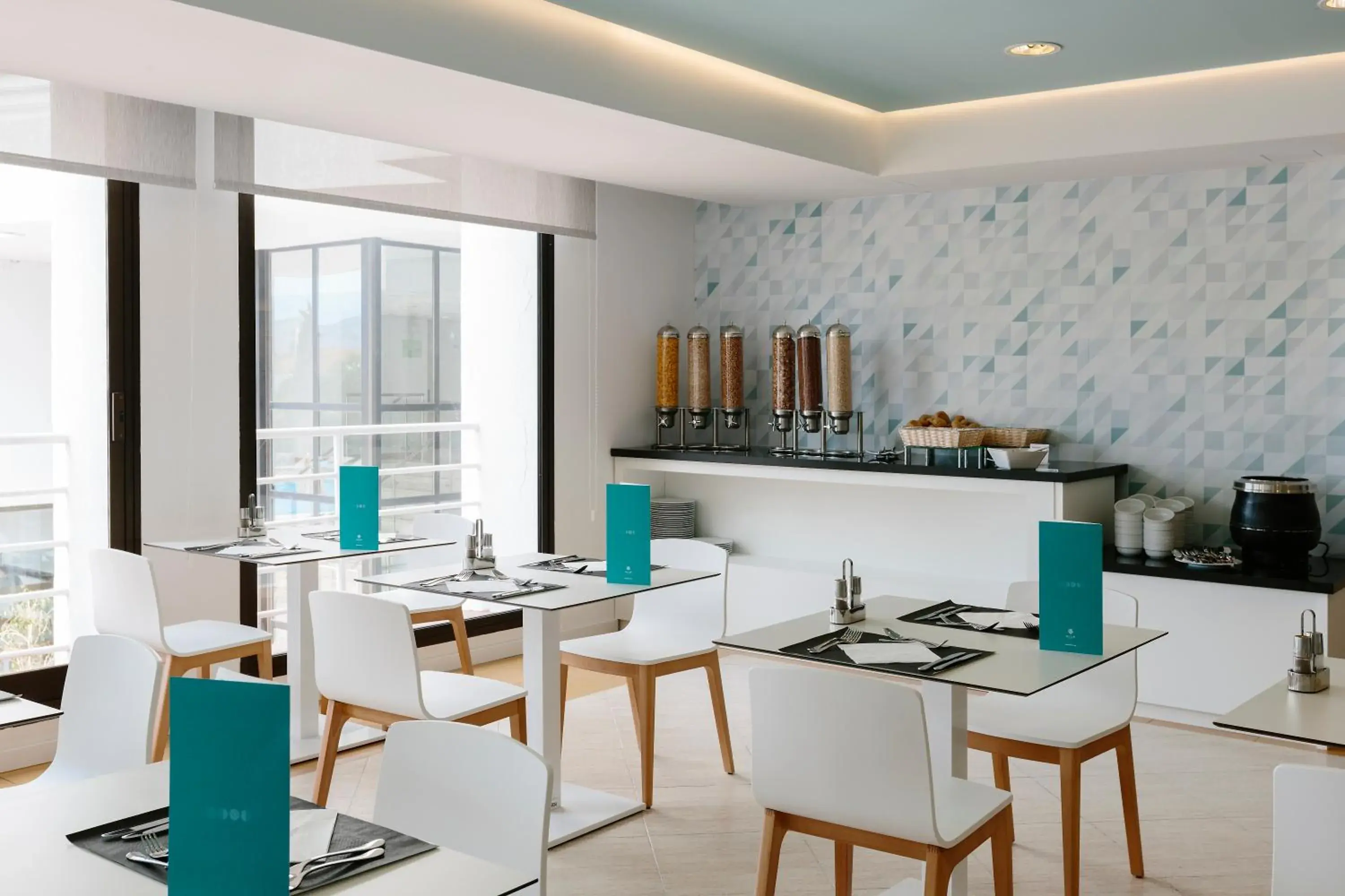 Restaurant/places to eat in Bordoy Alcudia Bay - Adults Only Restaurant/places to eat in Bordoy Alcudia Bay - Adults Only