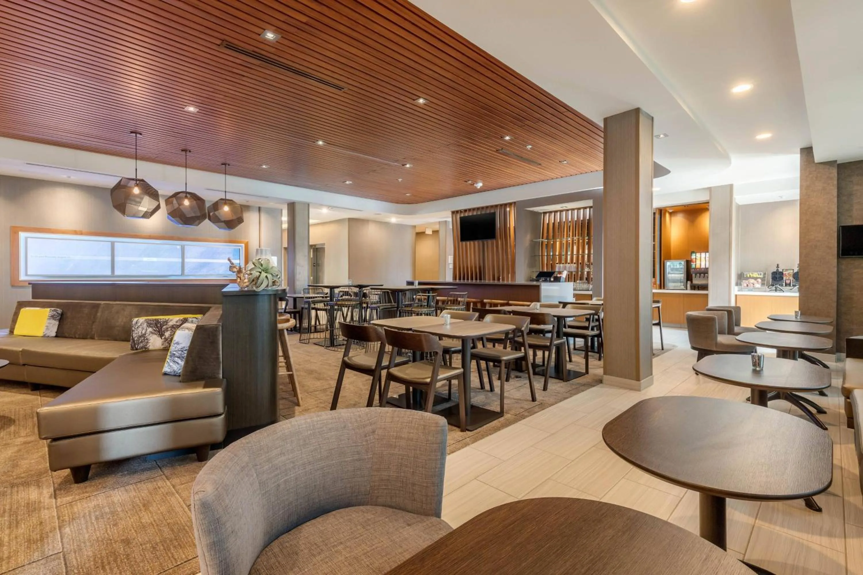 Lounge or bar in SpringHill Suites Charlotte Southwest