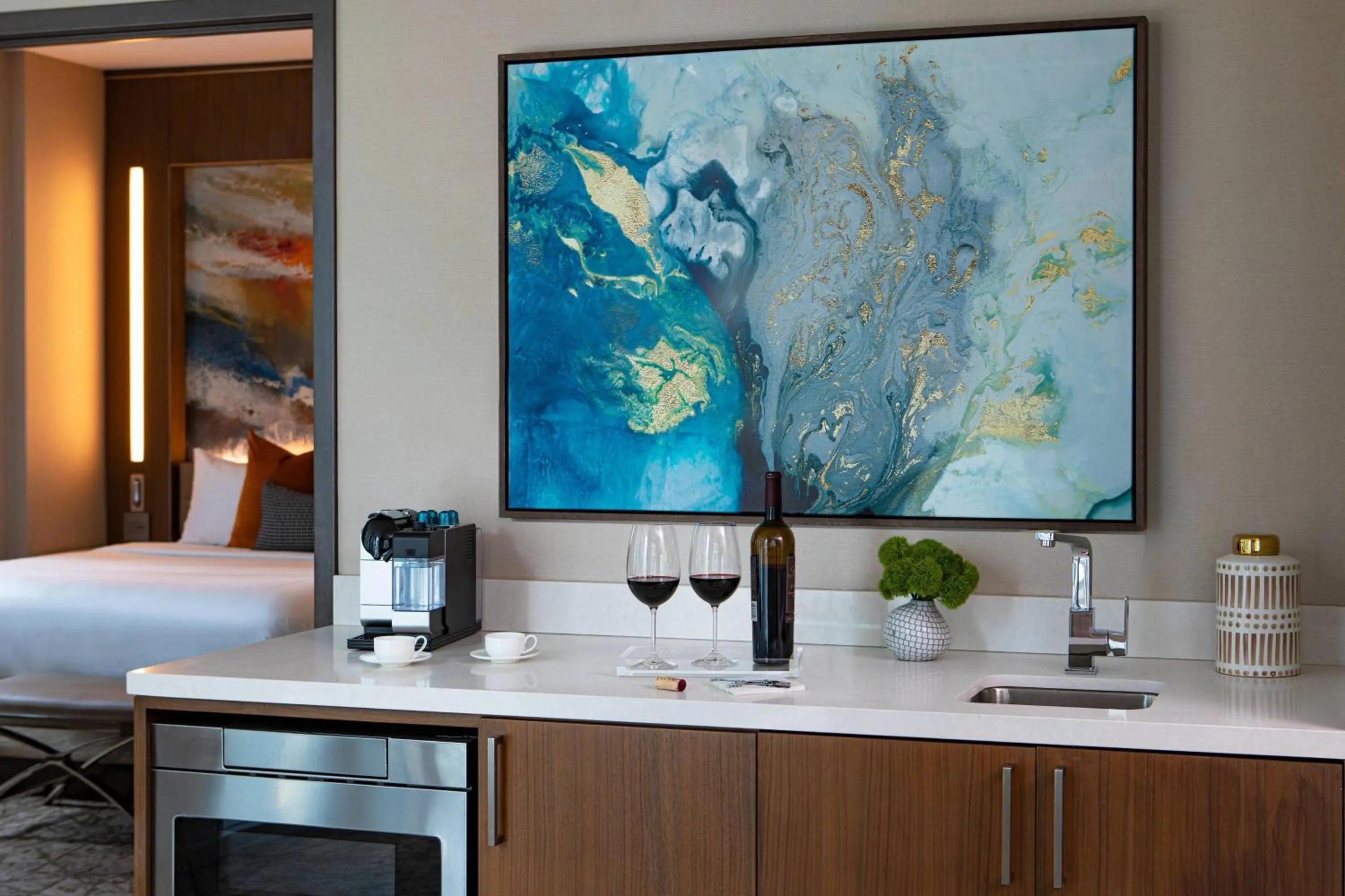 Lounge or bar, Bed in Courtyard New York Manhattan/Midtown West