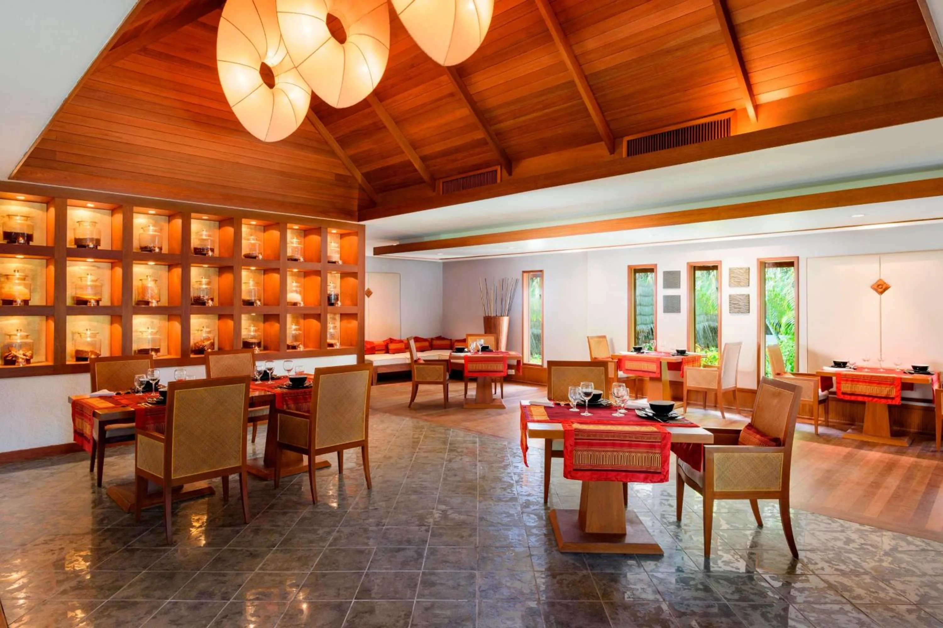 Restaurant/places to eat in Sheraton Maldives Full Moon Resort & Spa