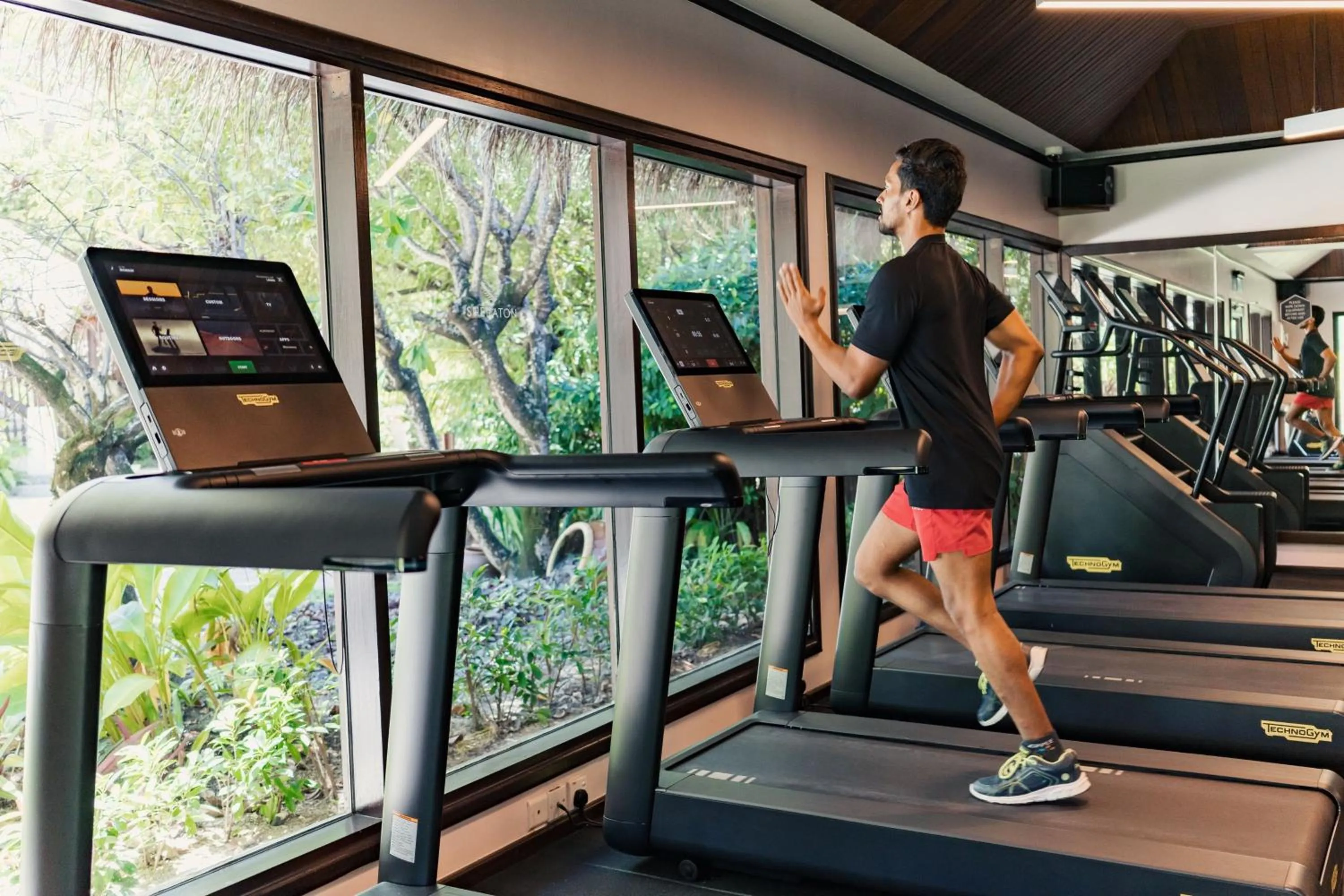 Fitness centre/facilities in Sheraton Maldives Full Moon Resort & Spa