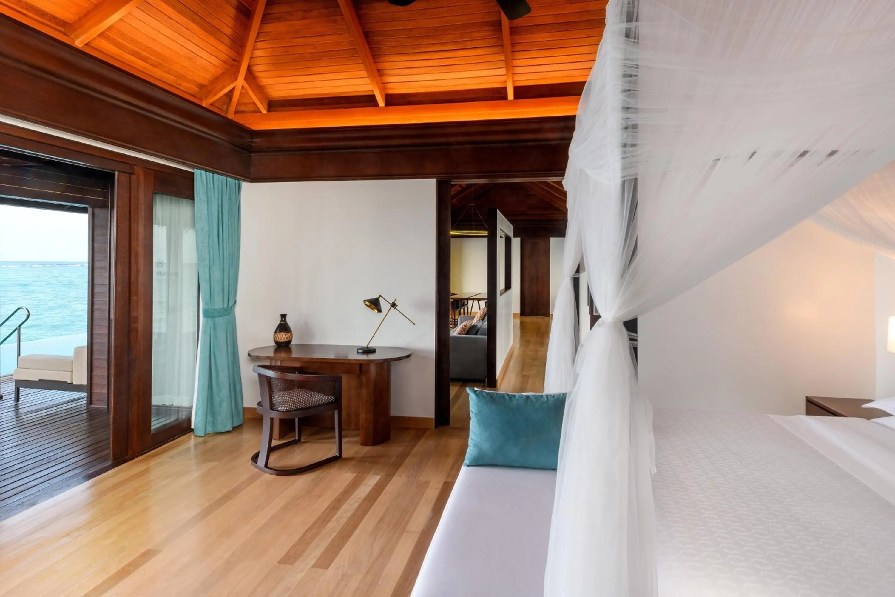Bedroom, Bed in Sheraton Maldives Full Moon Resort & Spa