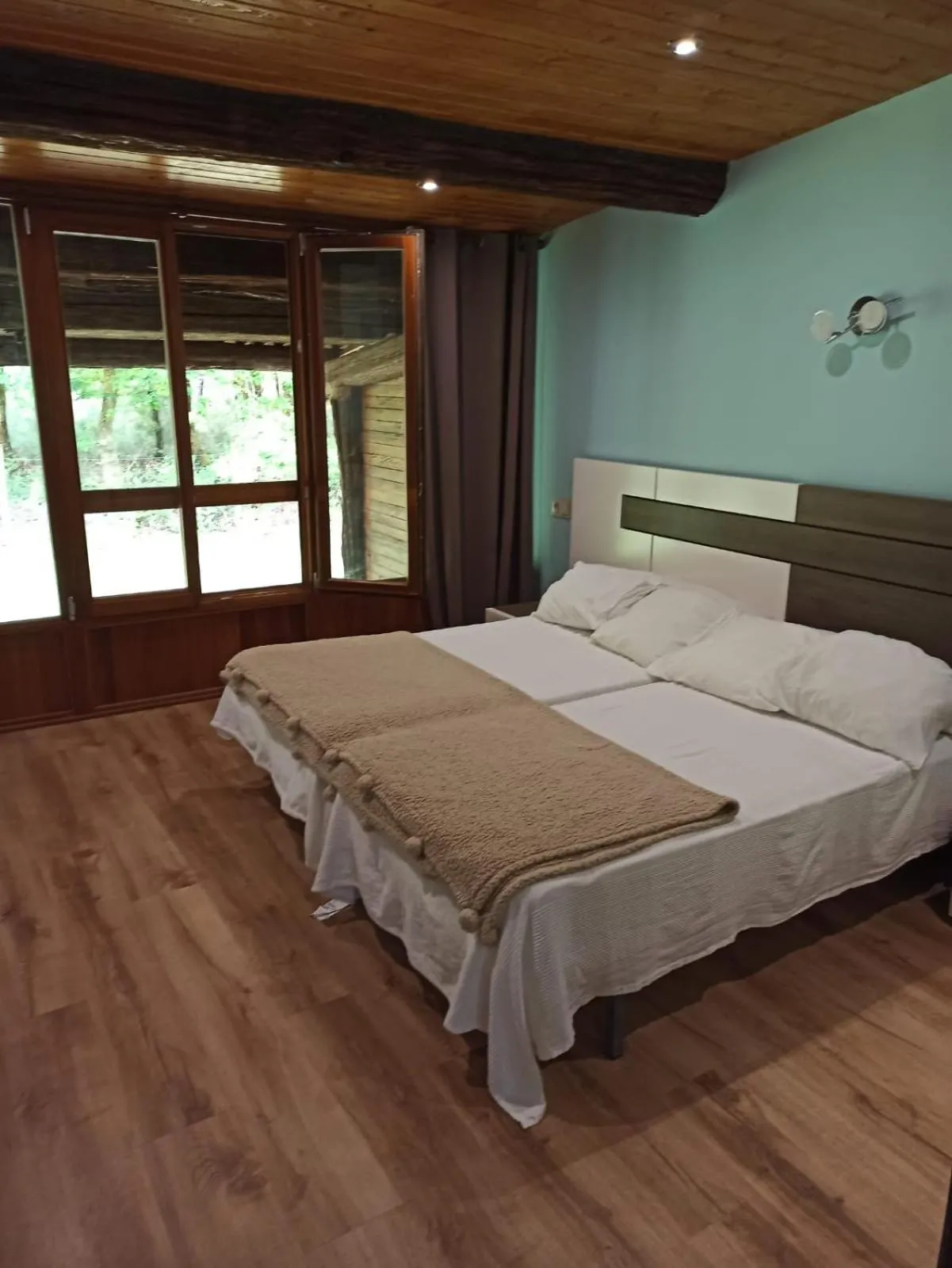 Double Room with Garden View in Albergue Bergando
