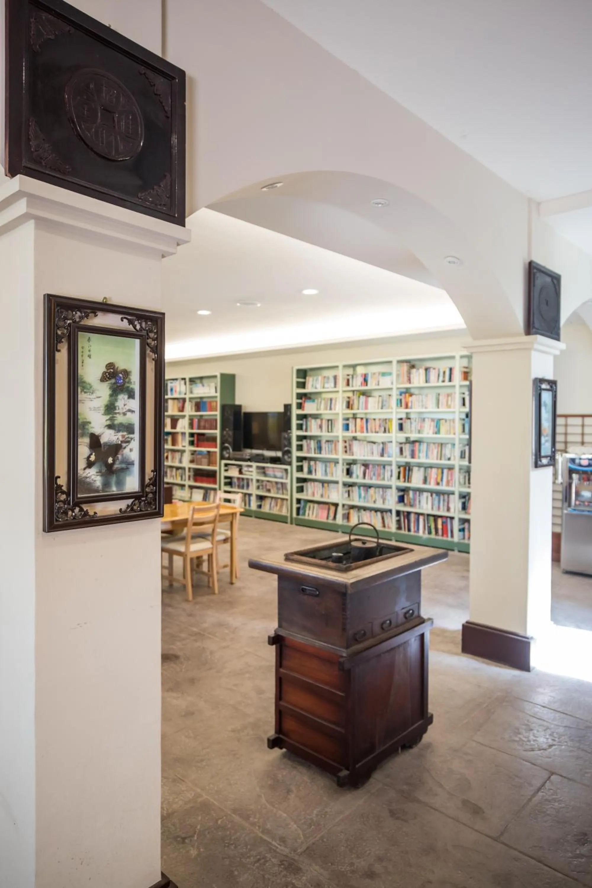 Yushow Library Villa