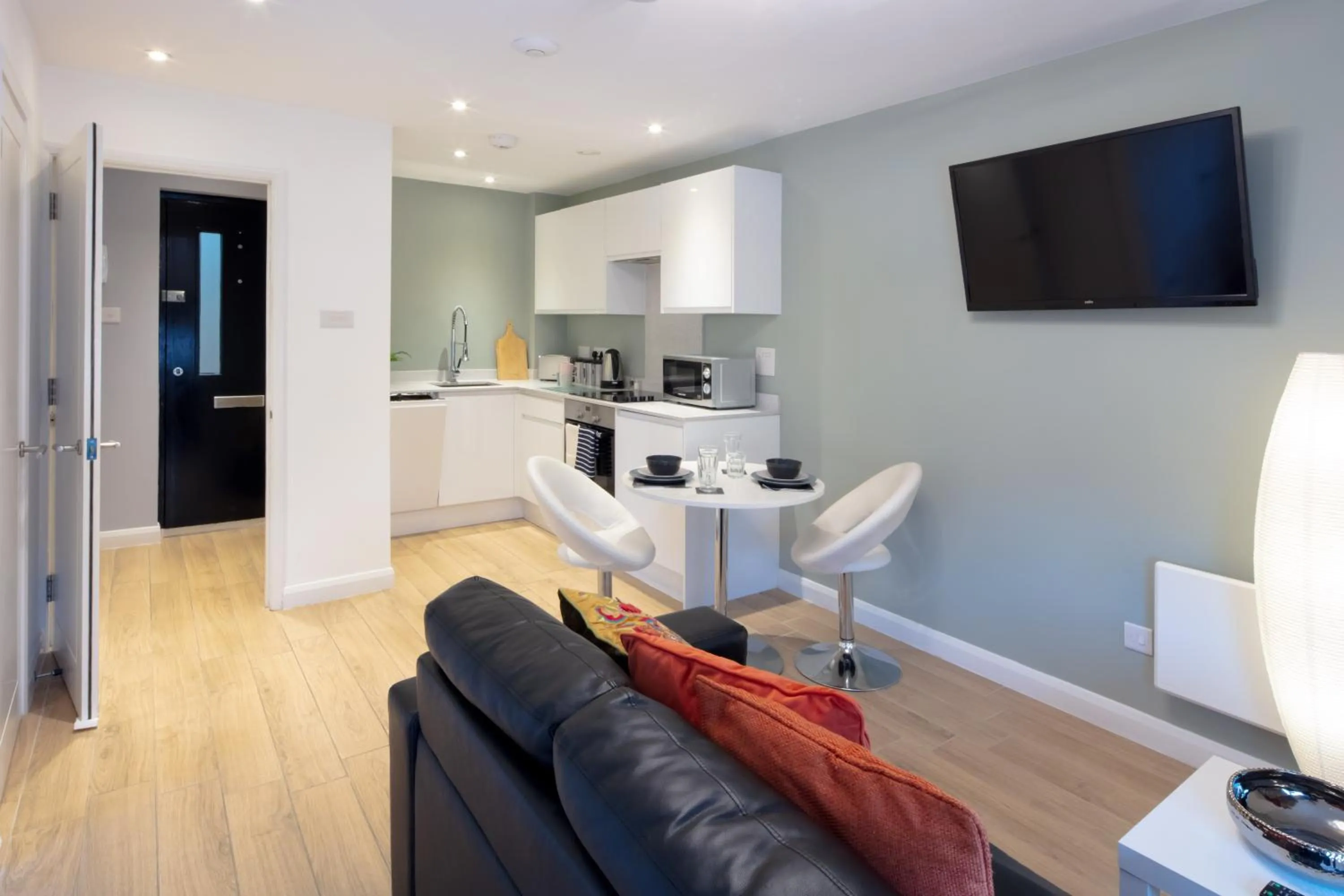 Kitchen or kitchenette in Alison Court - Urban Apartments