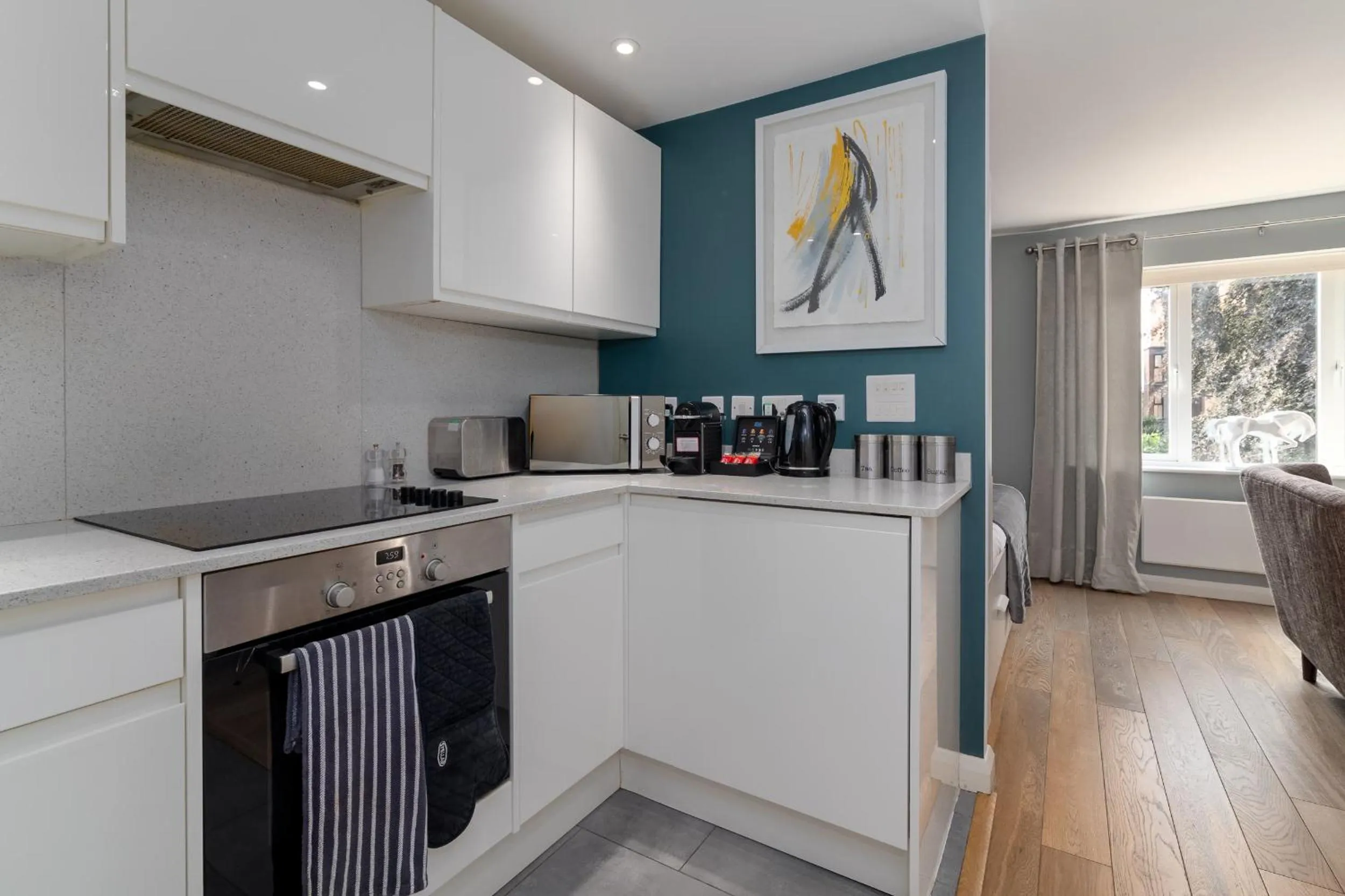 Coffee/tea facilities in Alison Court - Urban Apartments