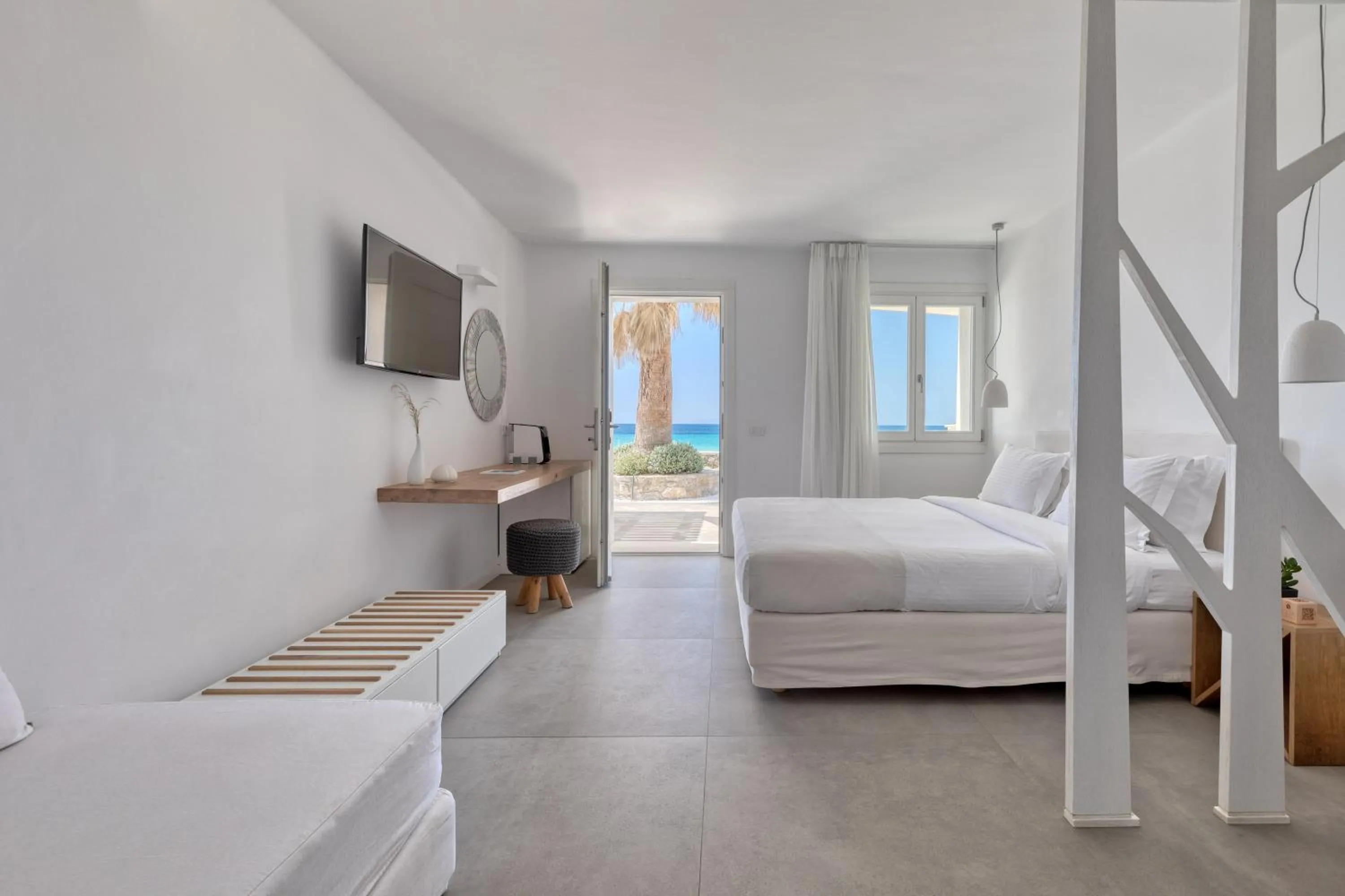 Photo of the whole room, Bed in Elia Mykonos Resort