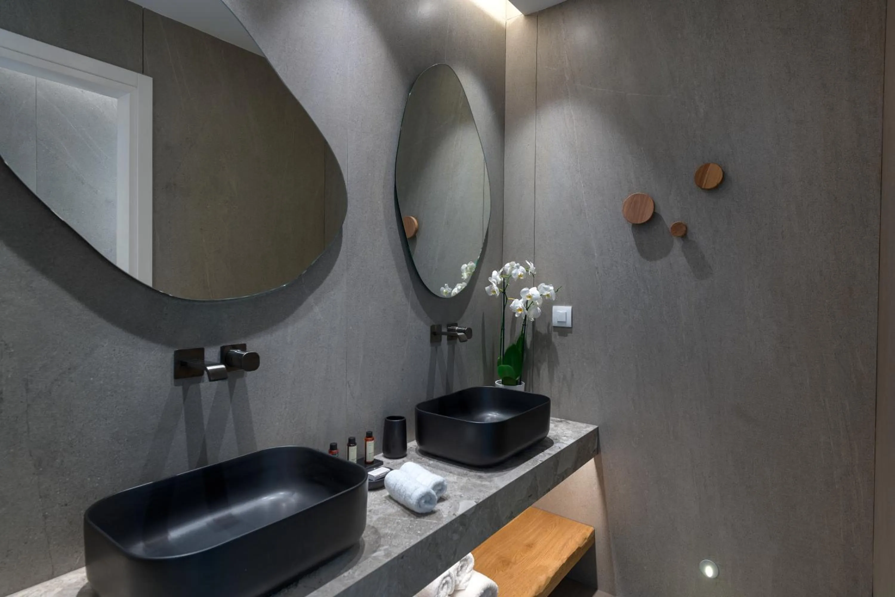 Bathroom in Elia Mykonos Resort