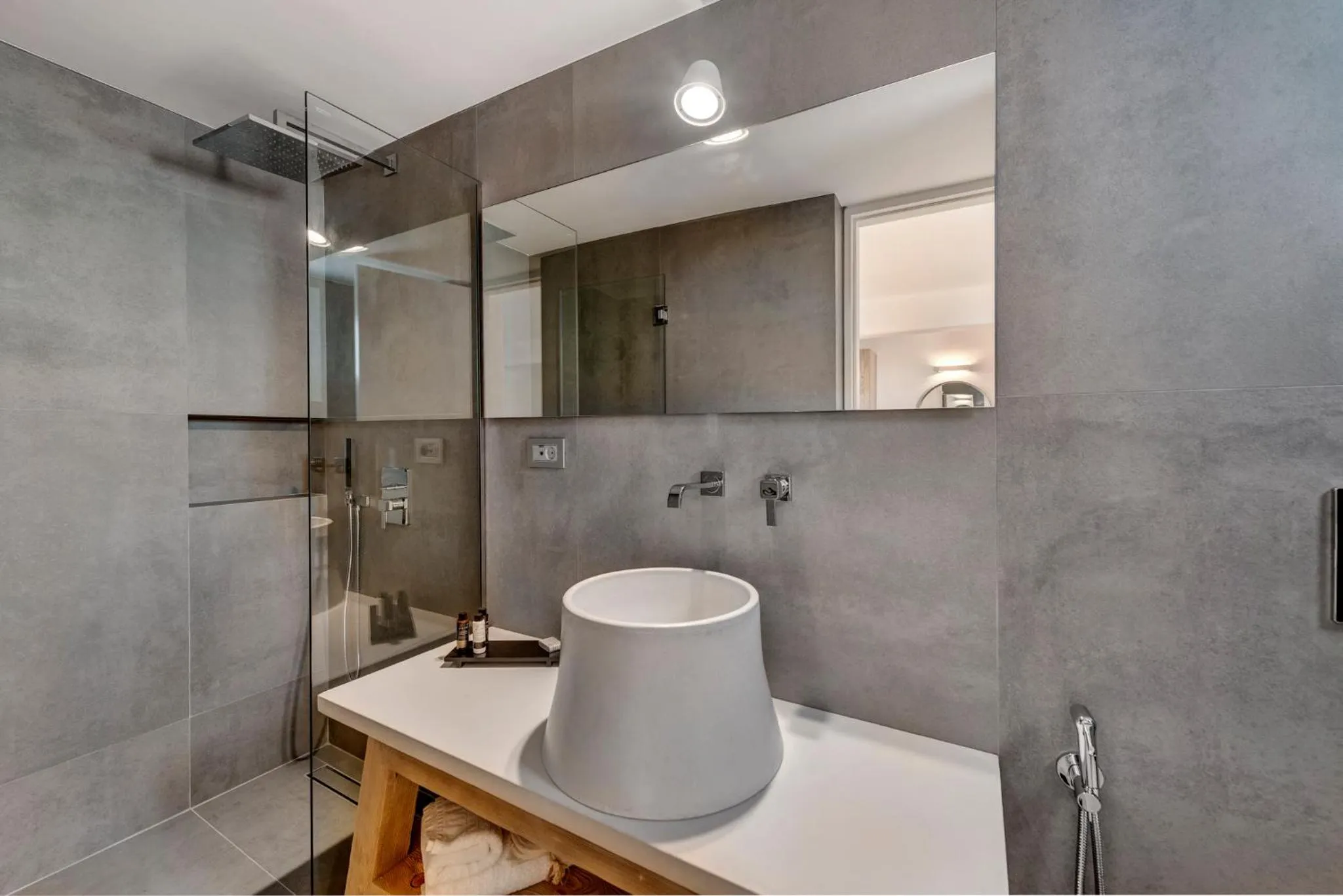 Shower in Elia Mykonos Resort