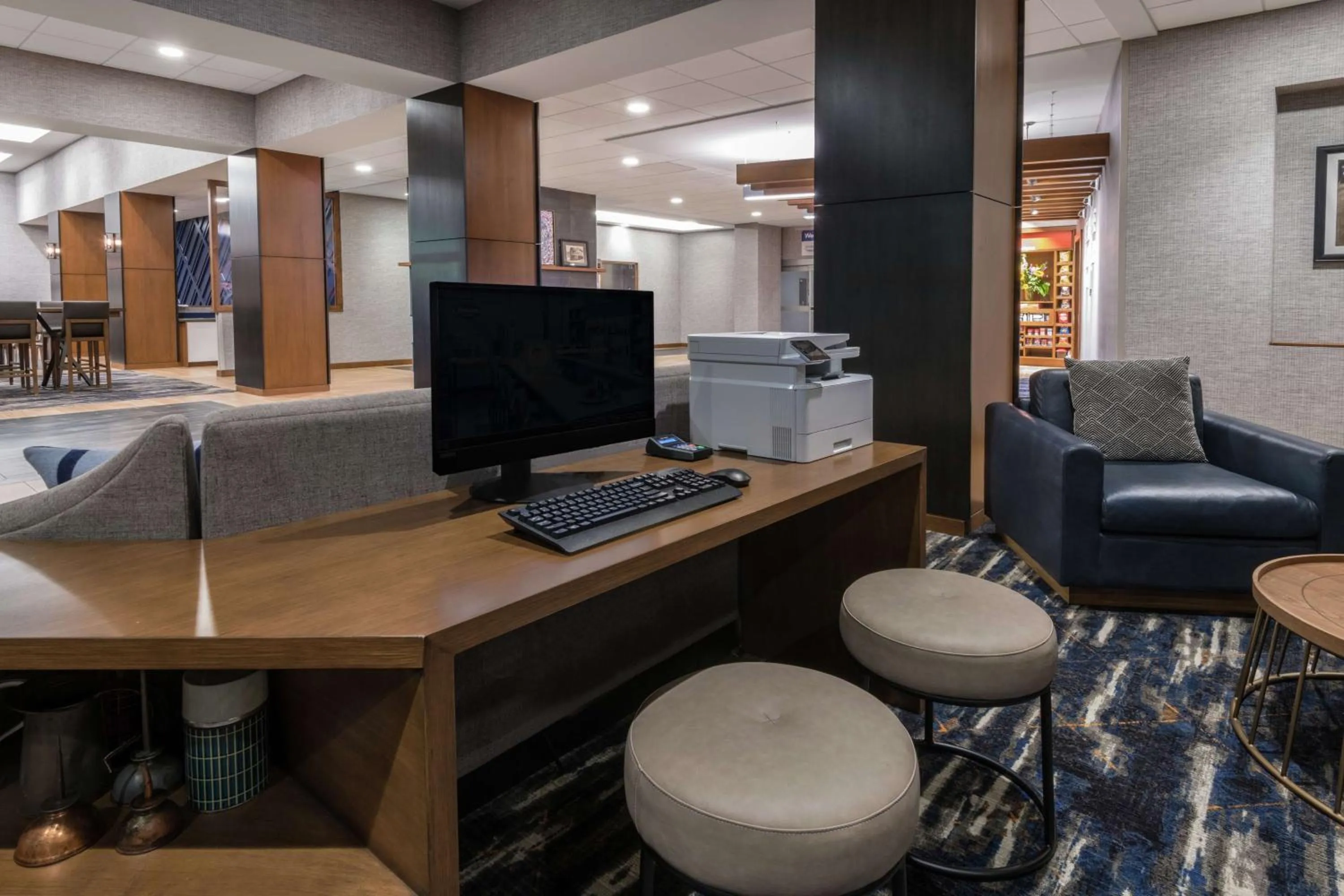 Business facilities in Hampton Inn & Suites Fort Wayne Downtown
