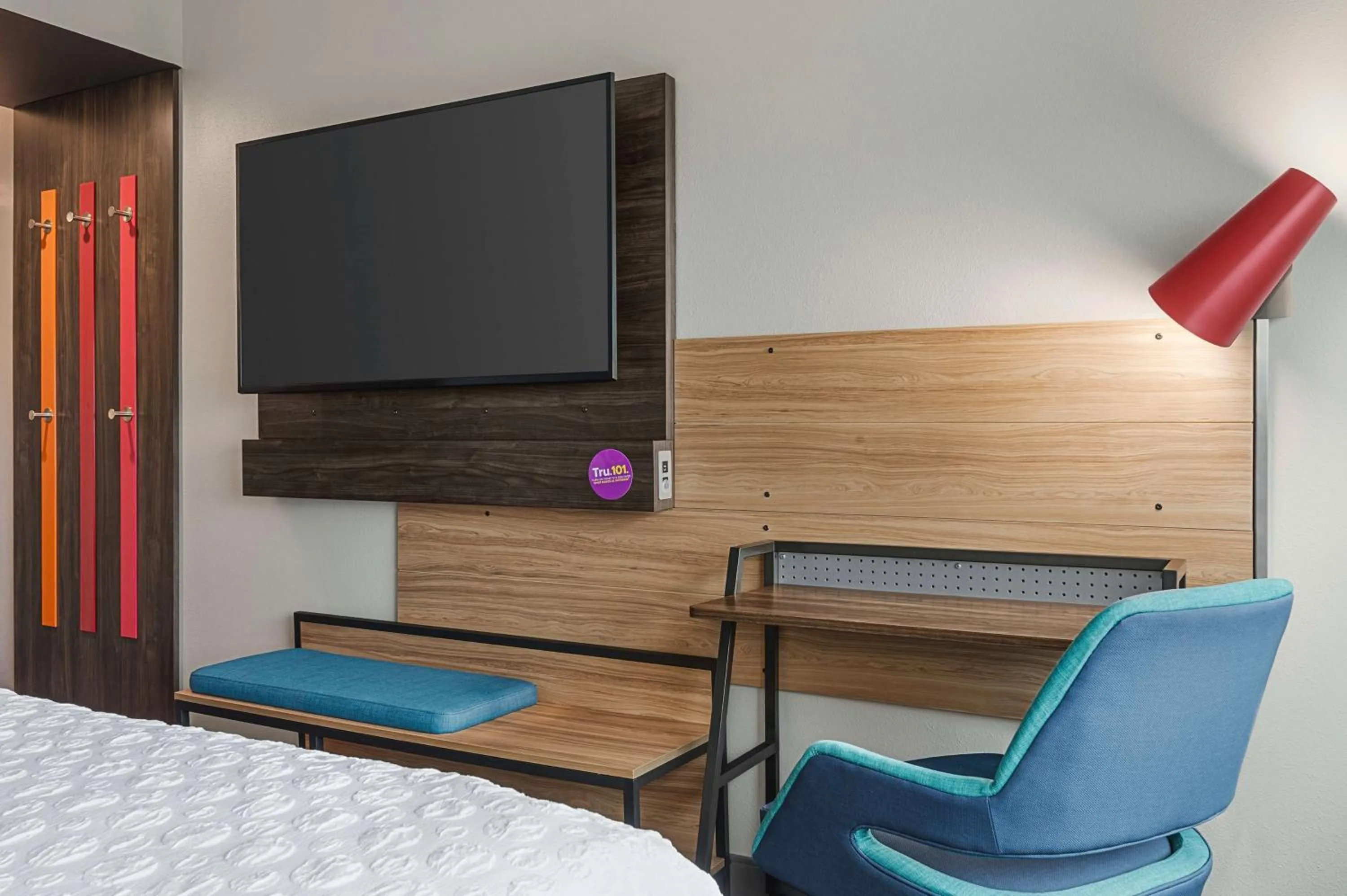 Bedroom, Bed in Tru By Hilton Greenville Woodruff Road, SC