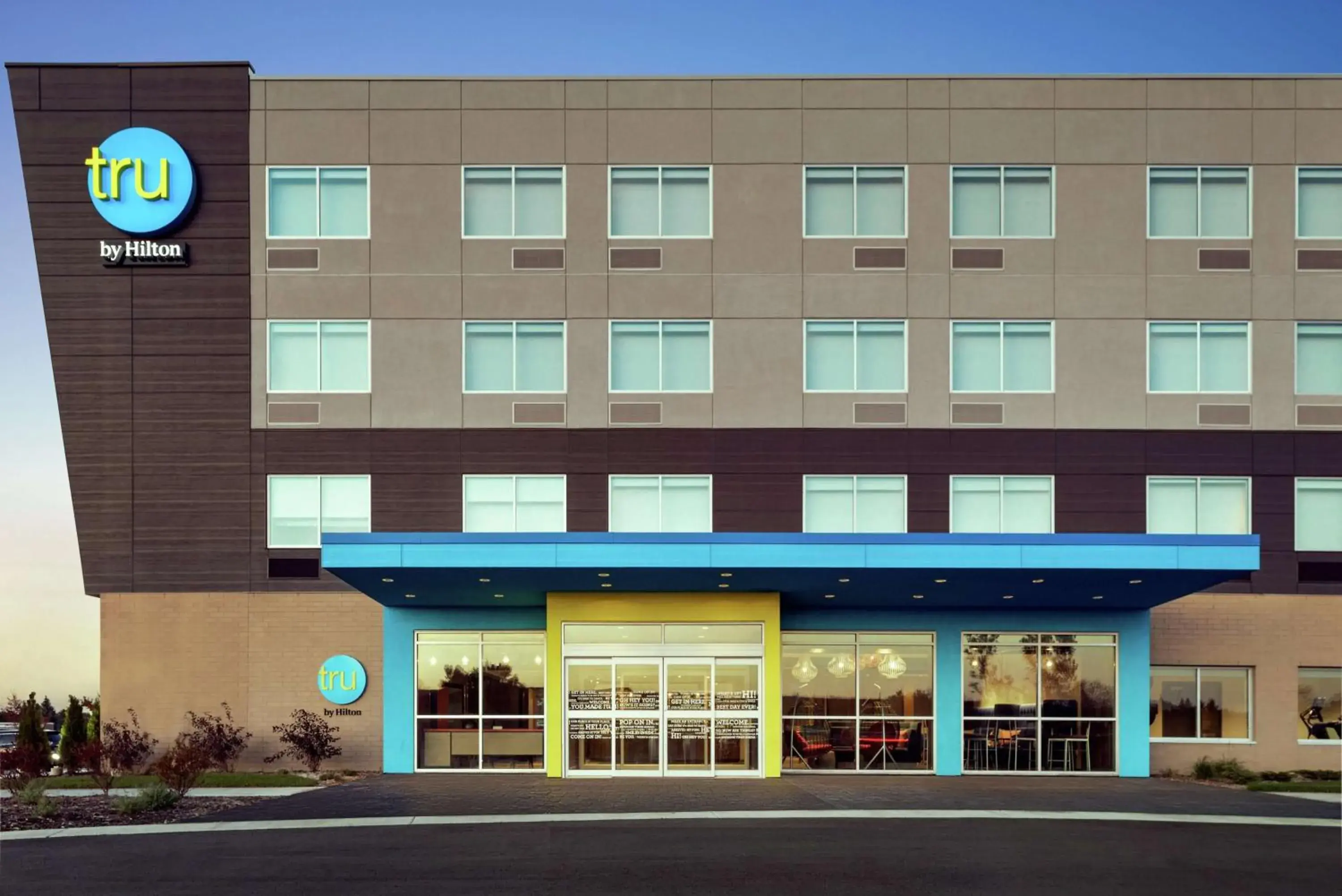 Property building in Tru By Hilton Milwaukee Brookfield Property building in Tru By Hilton Milwaukee Brookfield