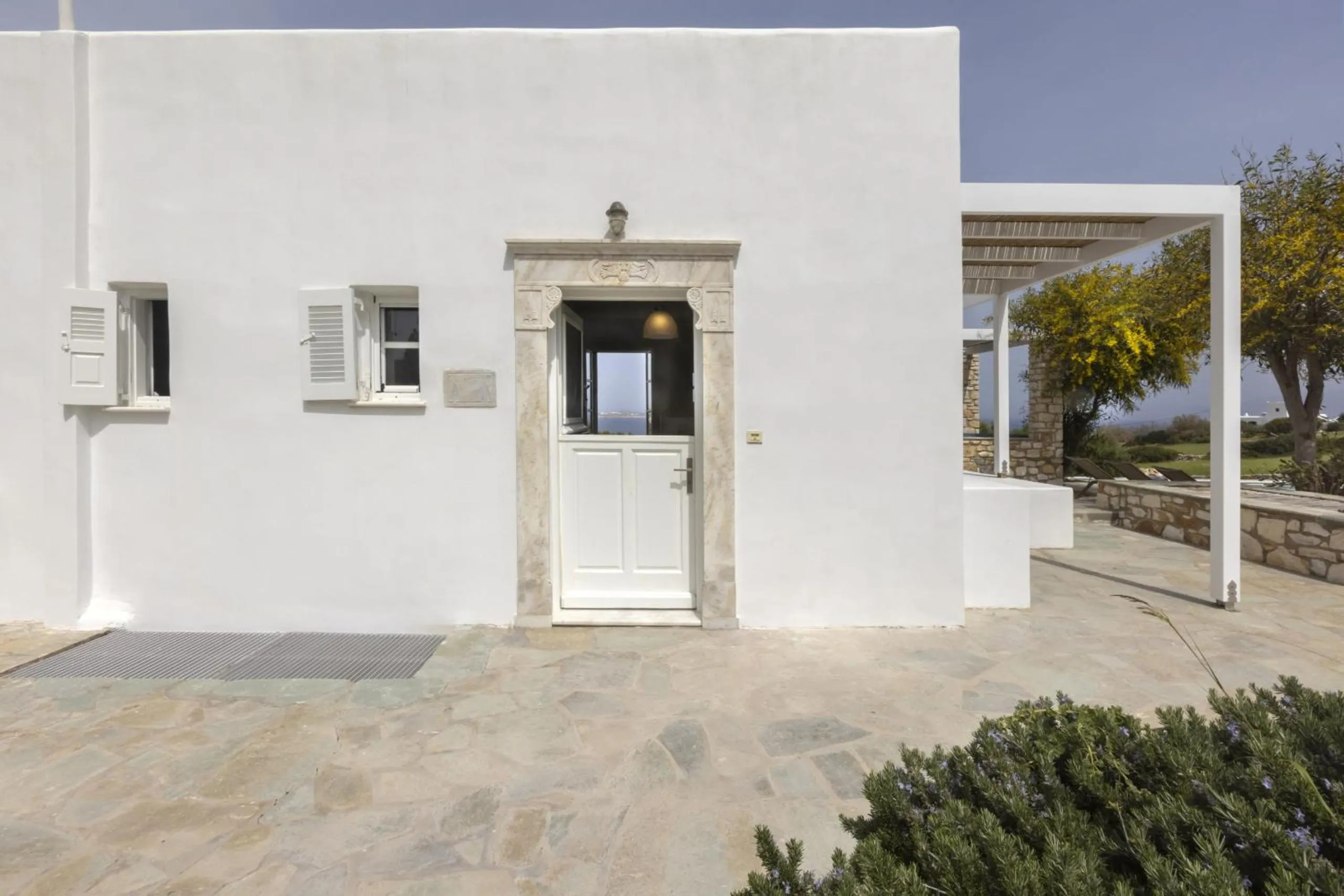 Off site in Villa Alkyoni · Beautiful 8-person Family Villa with Great Views