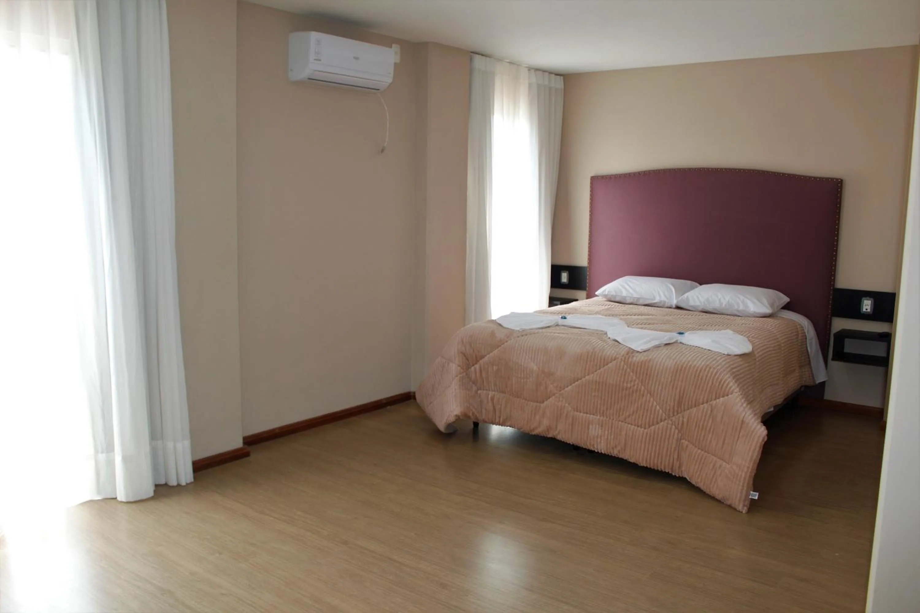 Bedroom, Bed in Pousada Essência Serrana Gramado