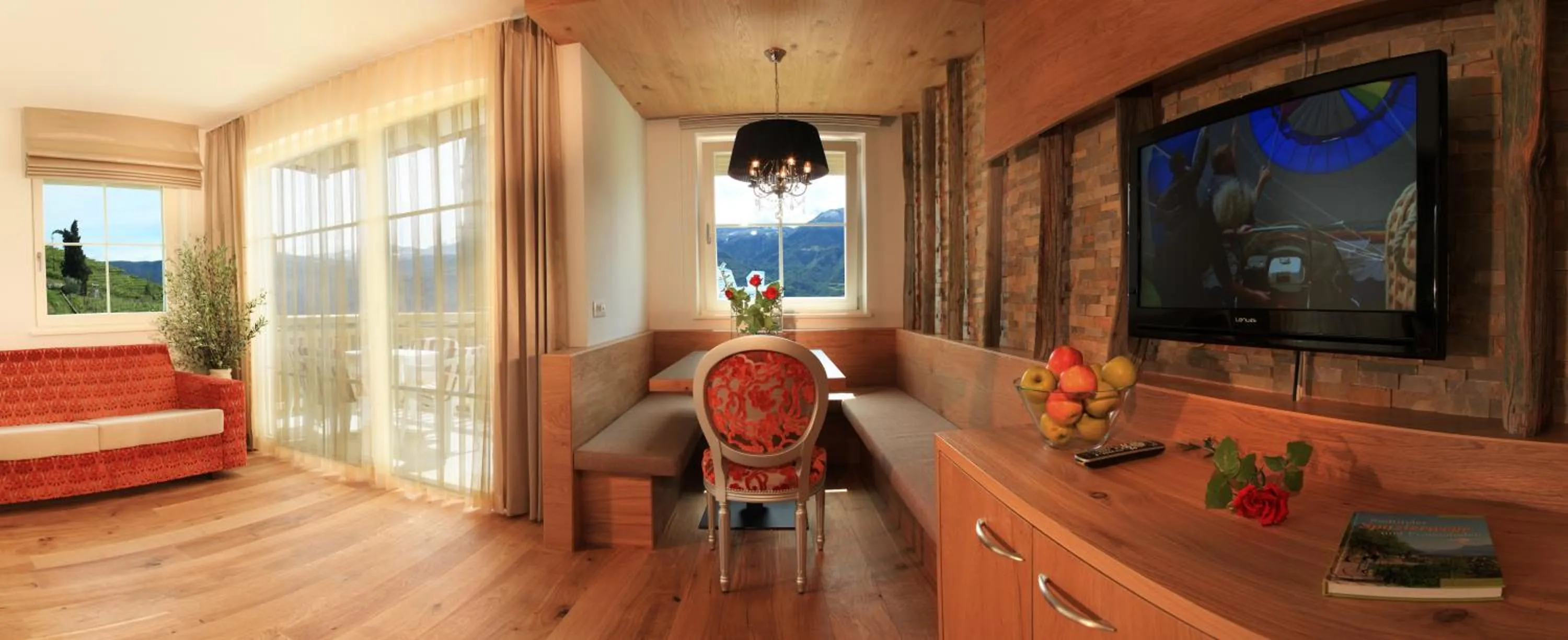 TV and multimedia, Bed in Überbacherhof