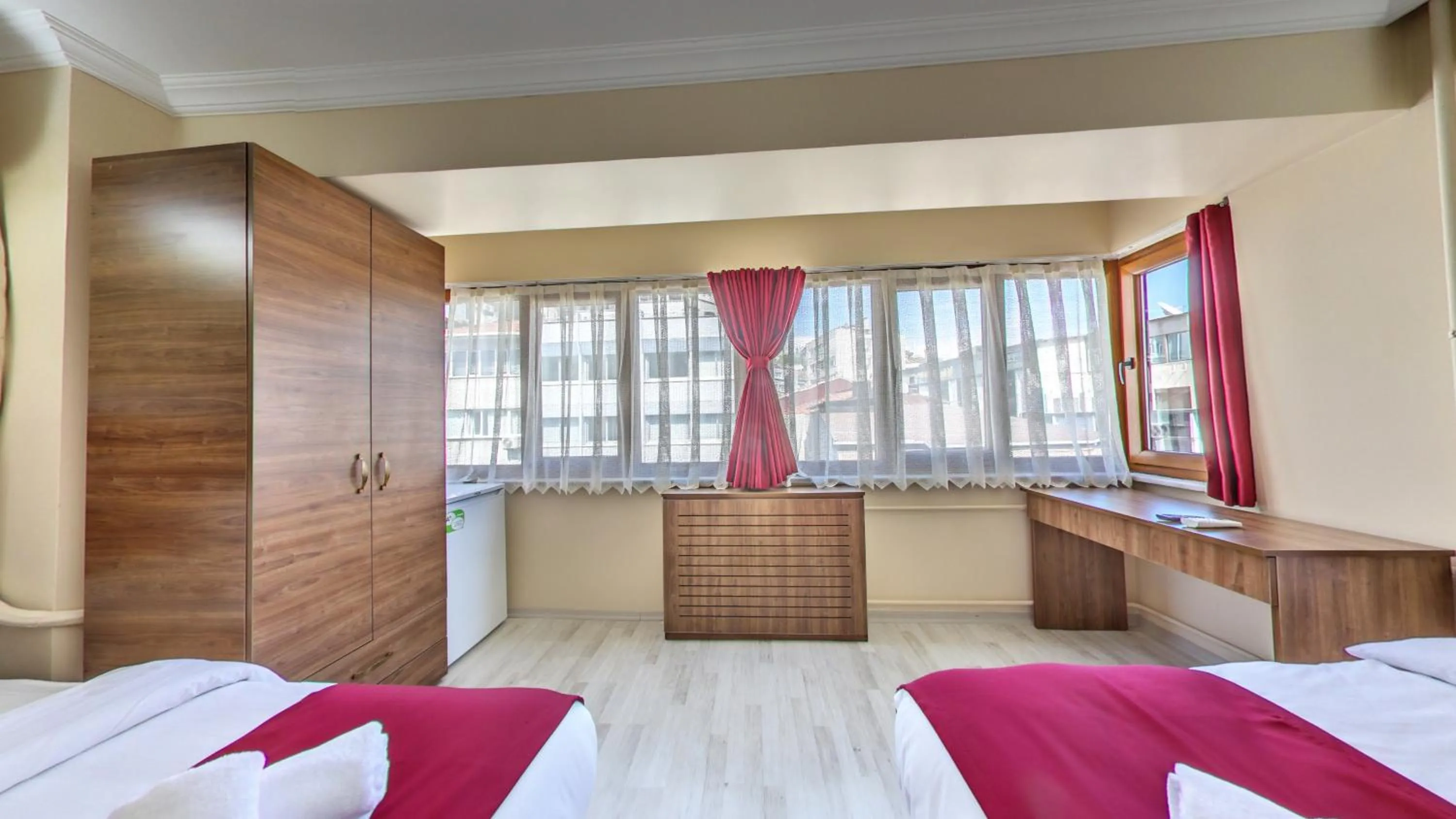 Bed in Cihangir Palace Hotel