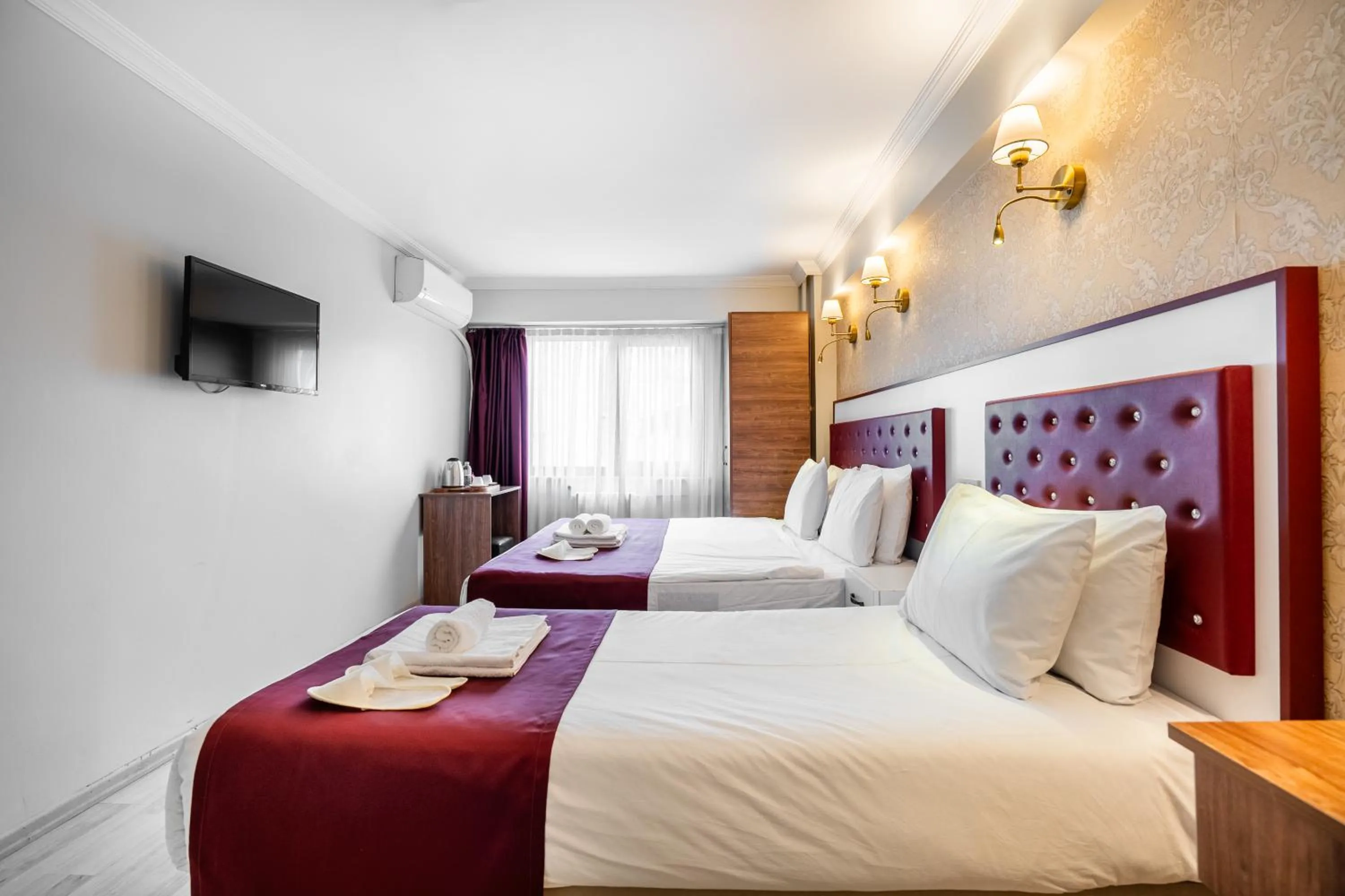 Bedroom, Bed in Cihangir Palace Hotel