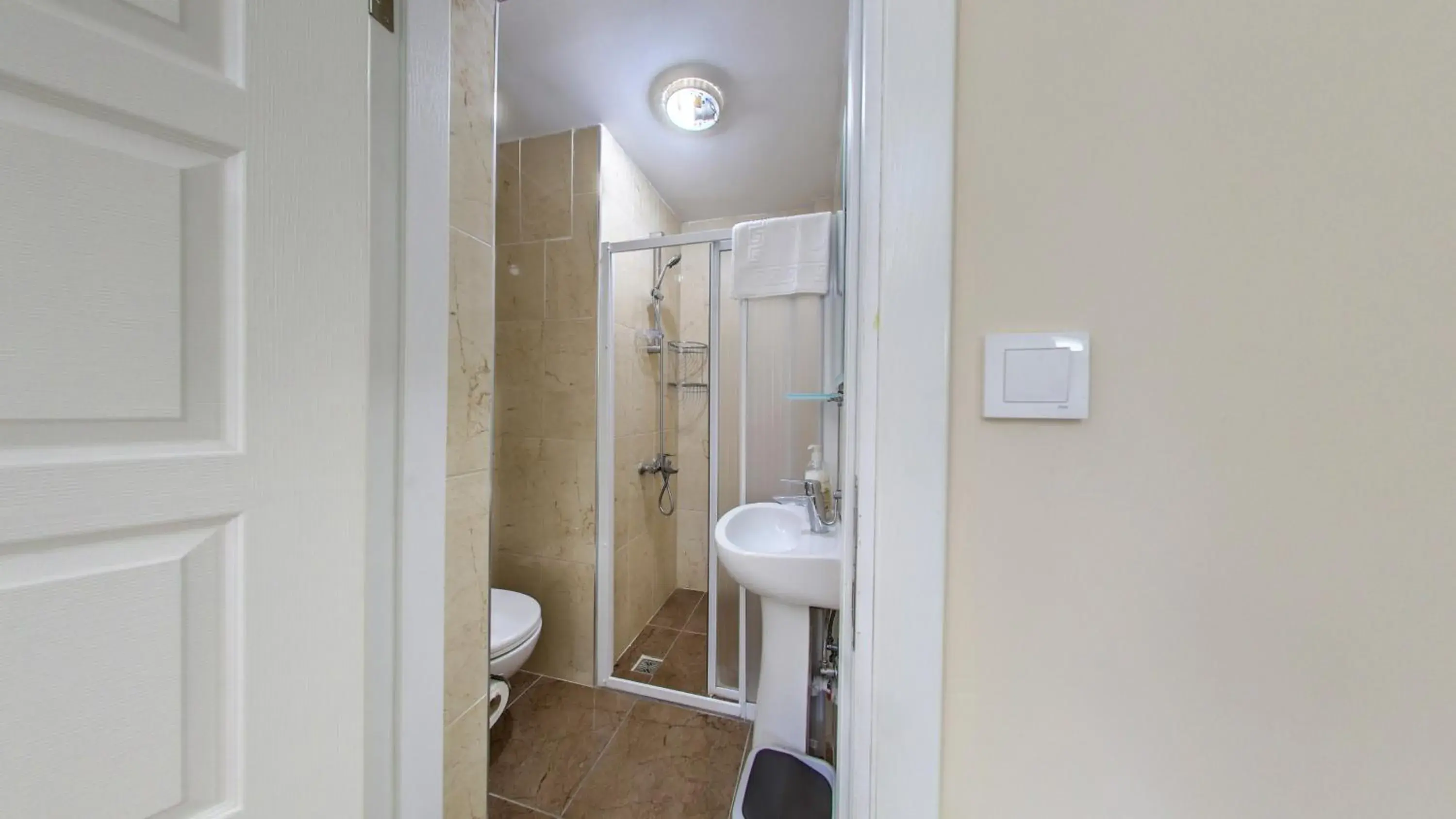 Double or Twin Room in Cihangir Palace Hotel Double or Twin Room in Cihangir Palace Hotel