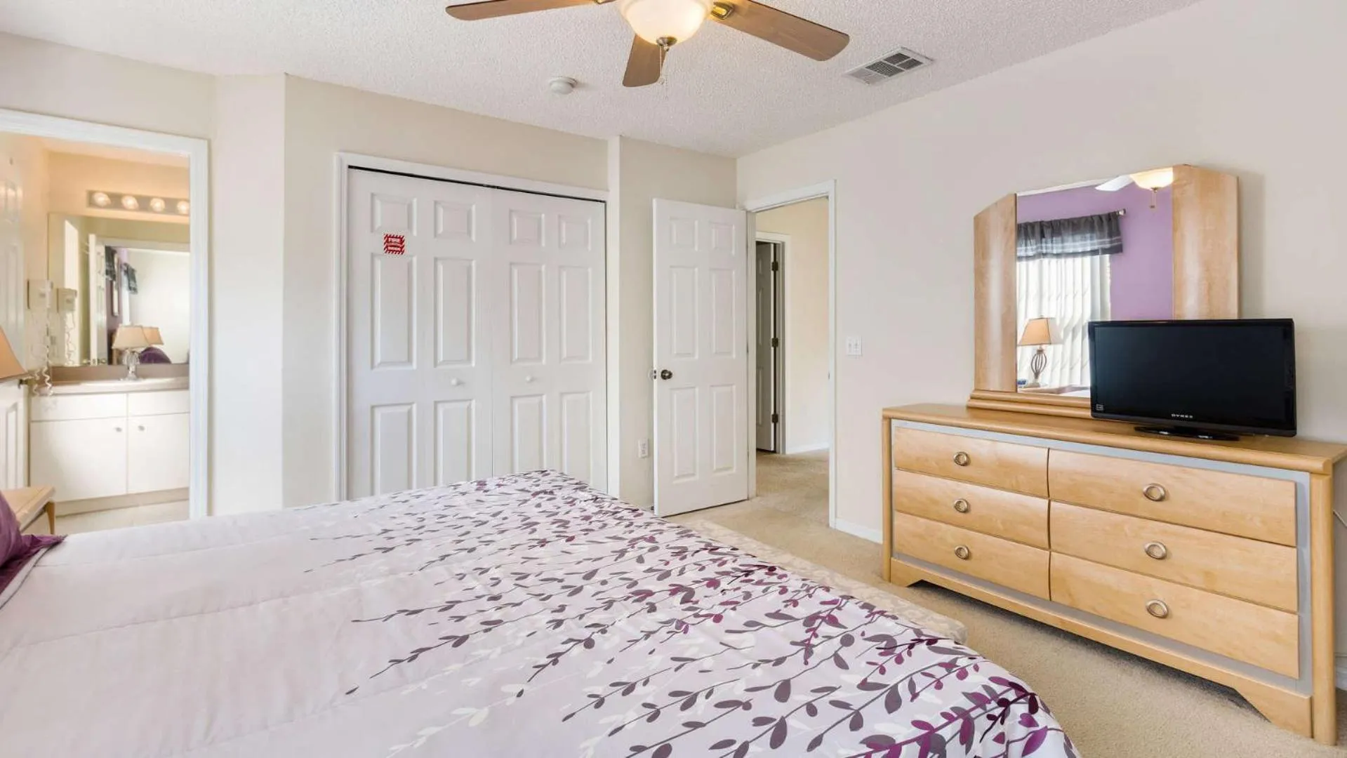 Bedroom, Bed in Bikini on the Beach at Terra Verde Resort