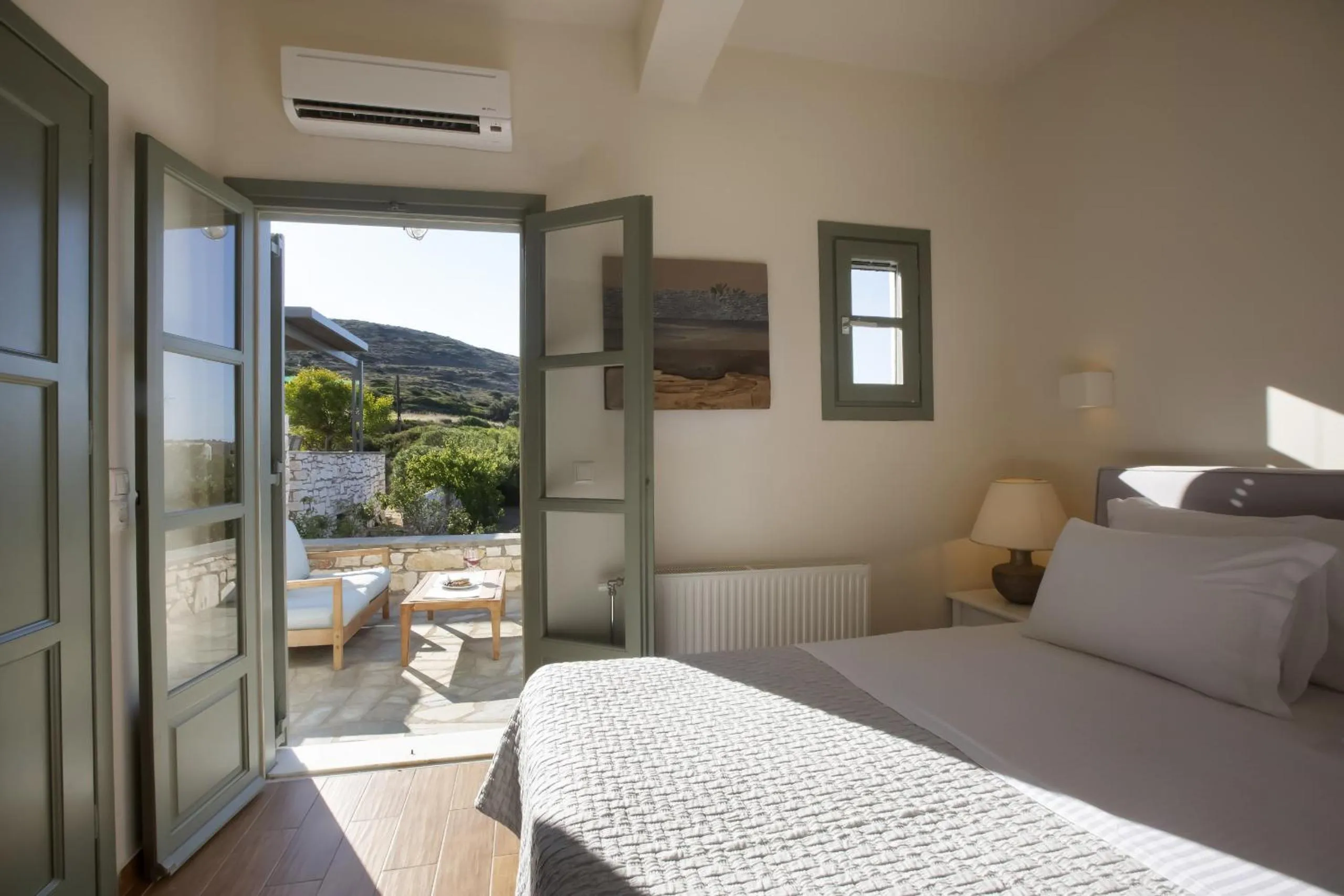 Villa Erato · Ideal family Villa for 8 - Pool, Sea Views