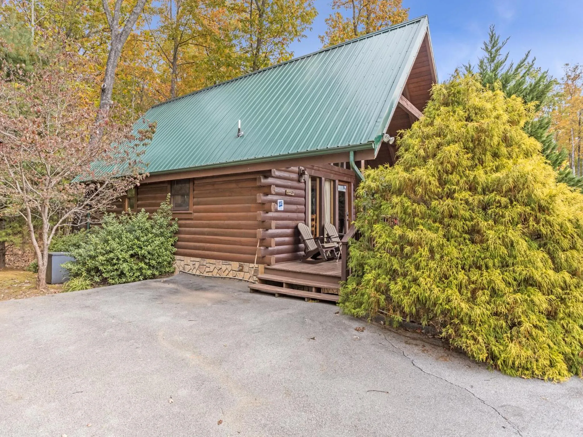 Property building in Saddle Ridge